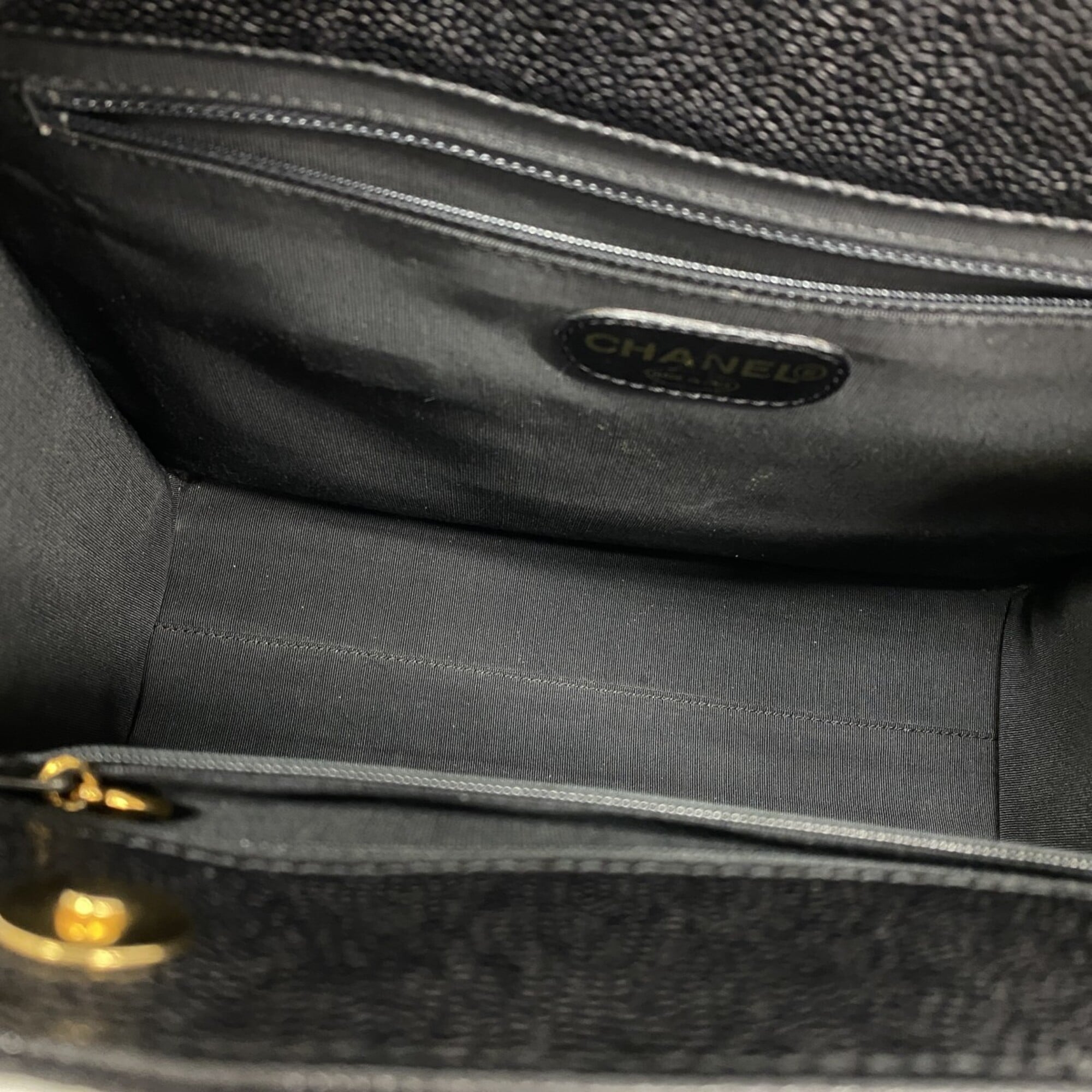 Chanel Black Grained Calfskin Tote Bag (Pre-Owned)