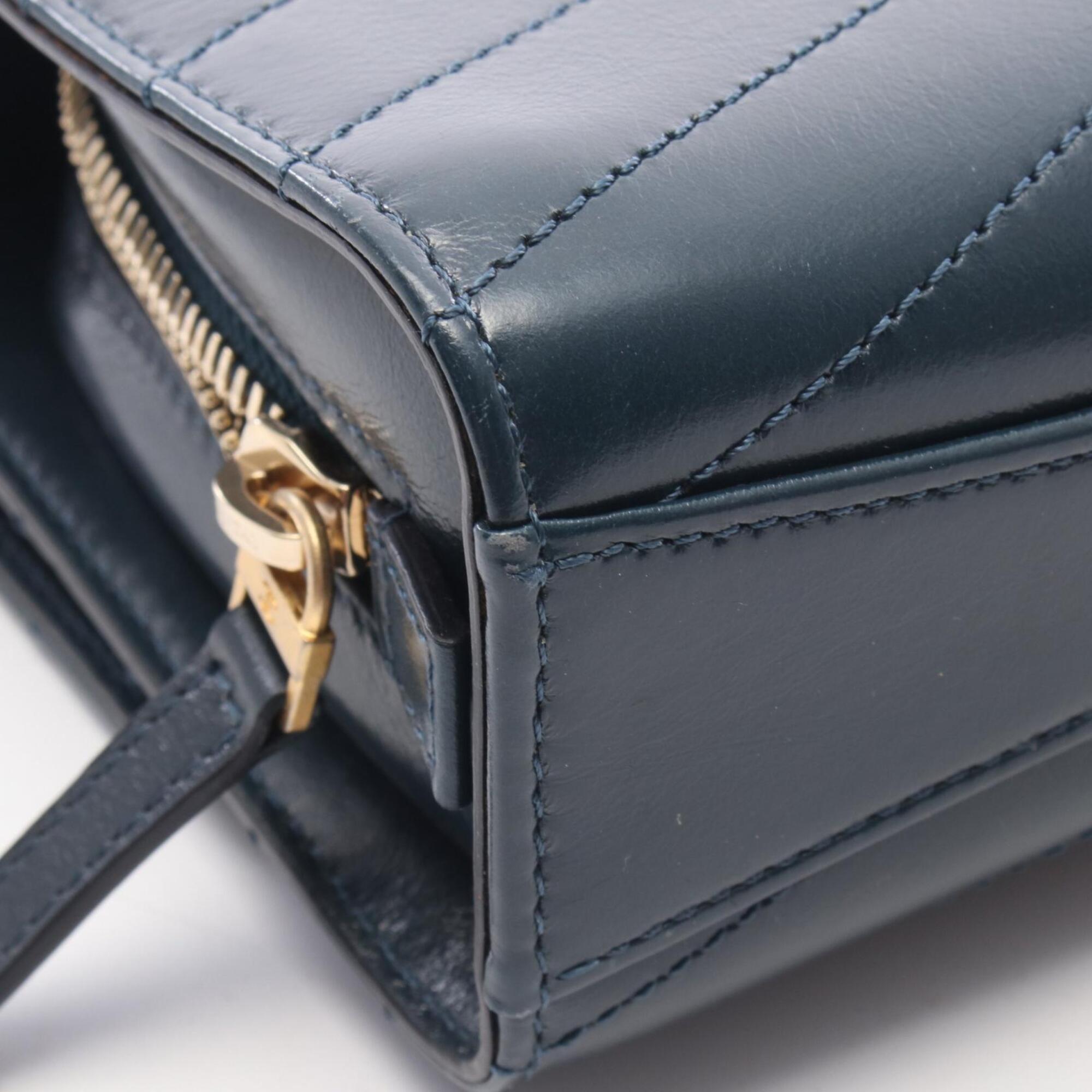 Chanel Green Leather Handbag Shoulder Bag (Pre-Owned)
