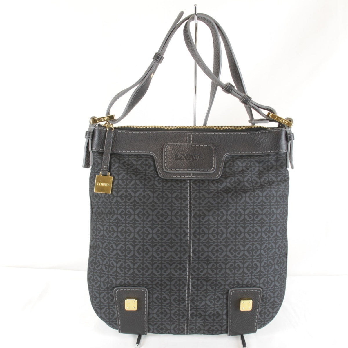 Loewe Black Canvas Shoulder Bag (Pre-Owned)