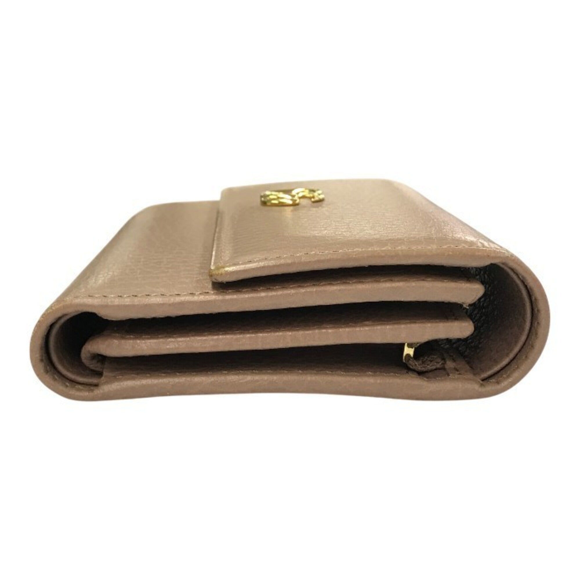Gucci Beige Leather Wallet (Tri-Fold) (Pre-Owned)