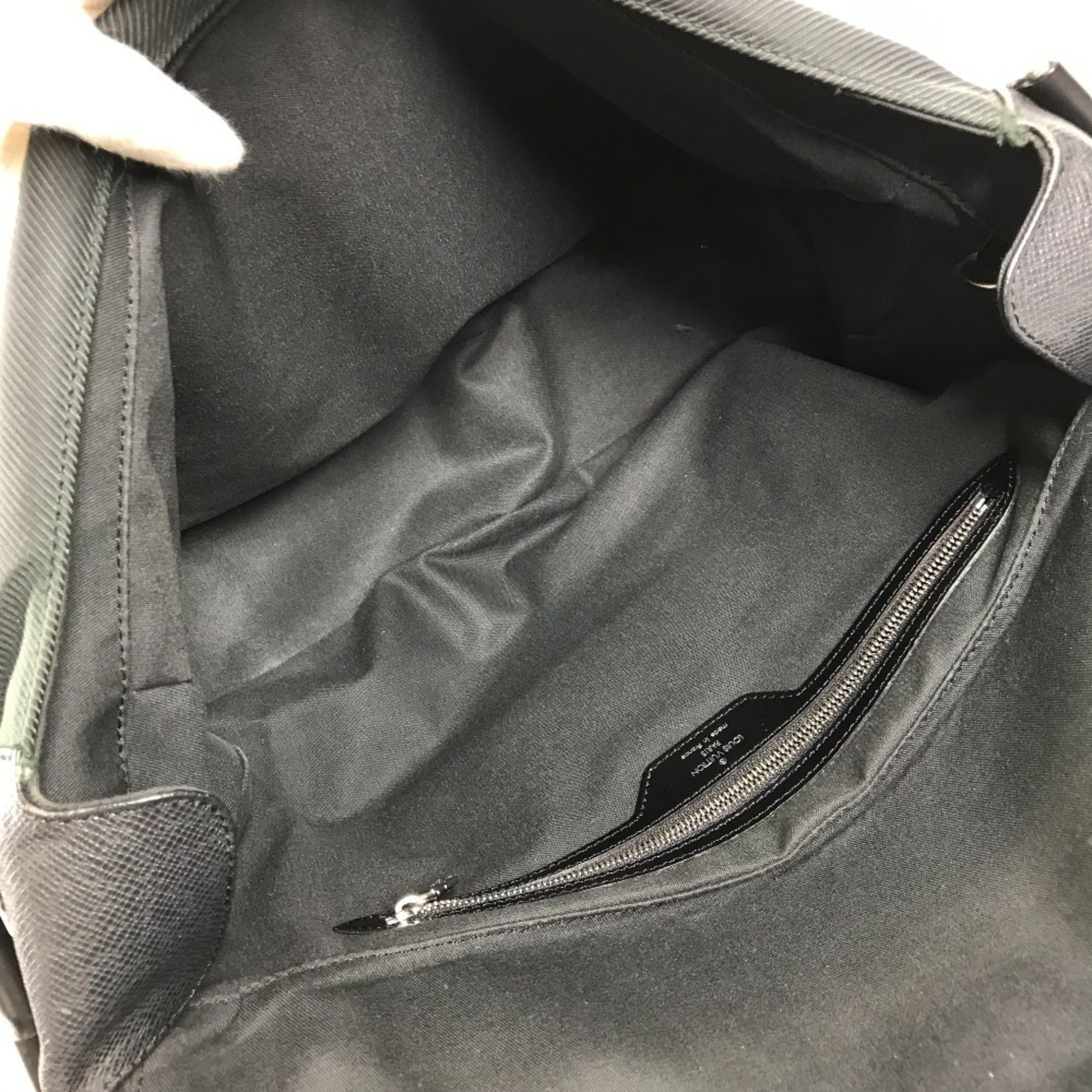 Louis Vuitton Taiga Ardoise Black Khaki Taiga Leather Nylon Messenger Bag Shoulder Bag (Pre-Owned)