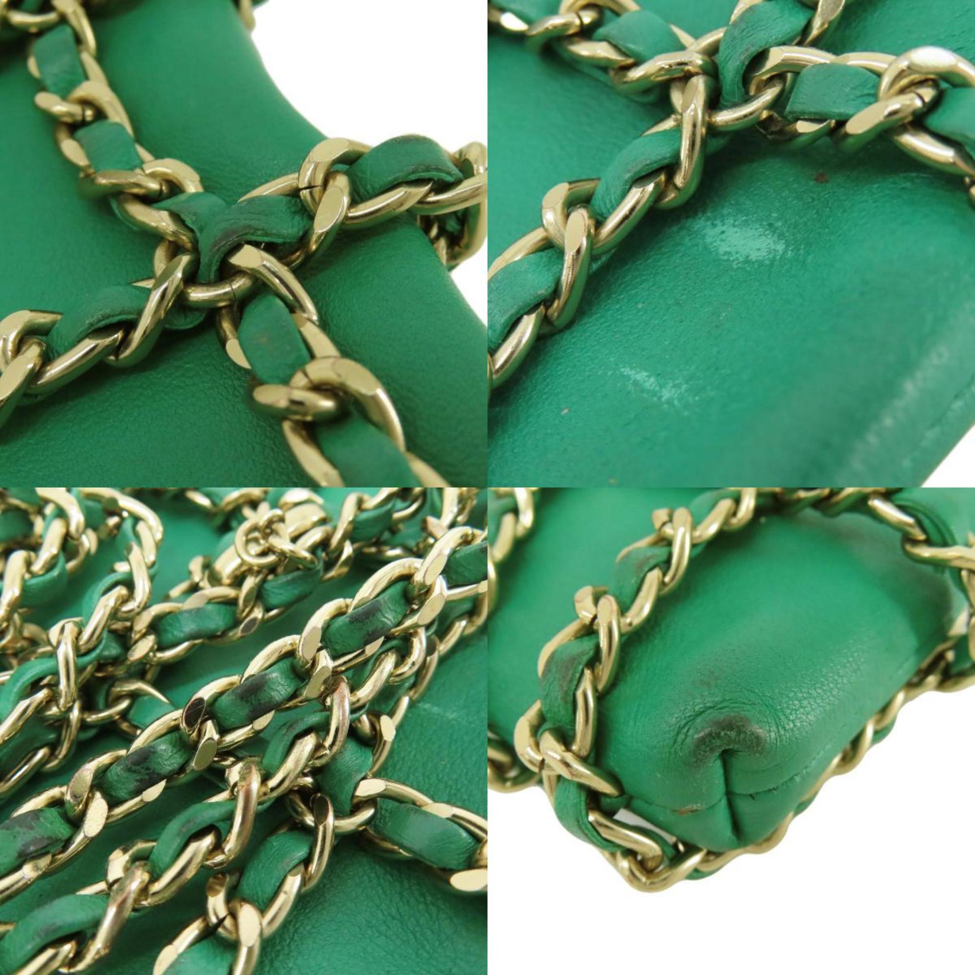 Chanel Green Leather Shoulder Bag (Pre-Owned)