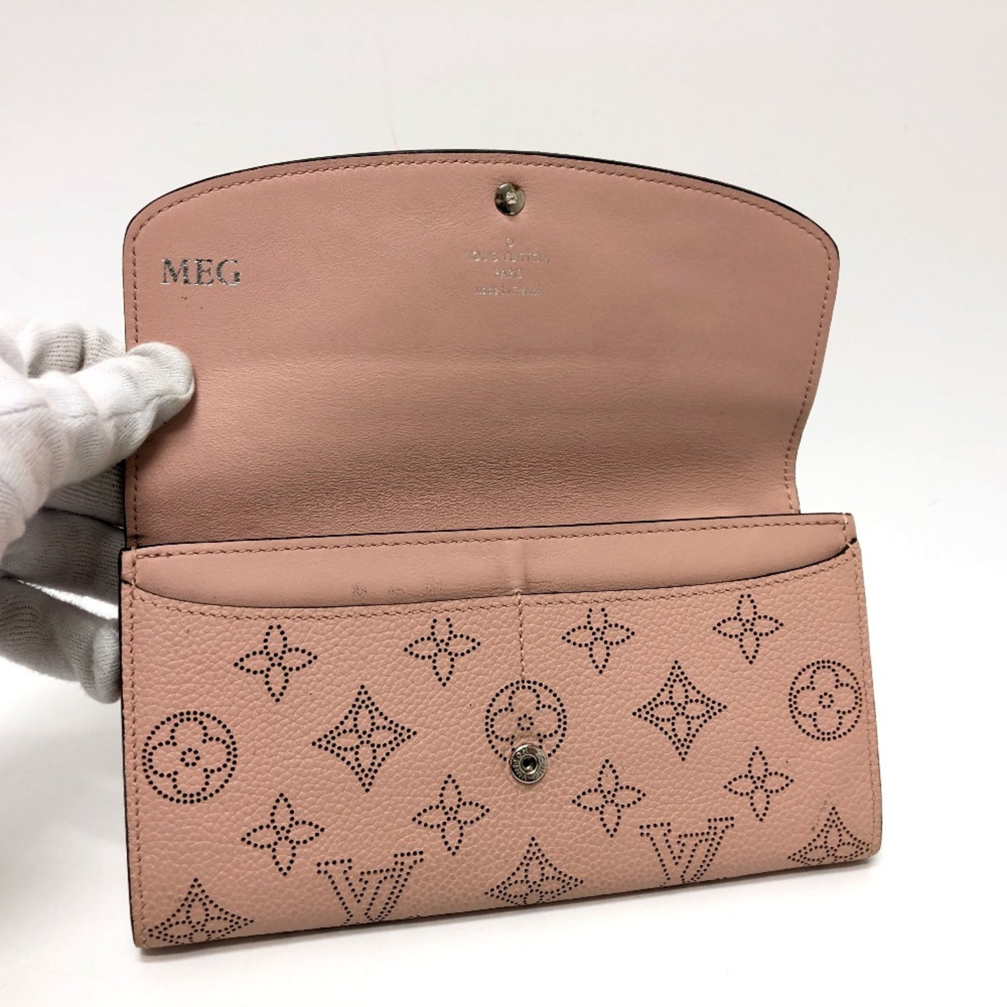 Louis Vuitton Magnolia Pink Monogram Mahina Leather Long Wallet (Tri-Fold) (Pre-Owned)