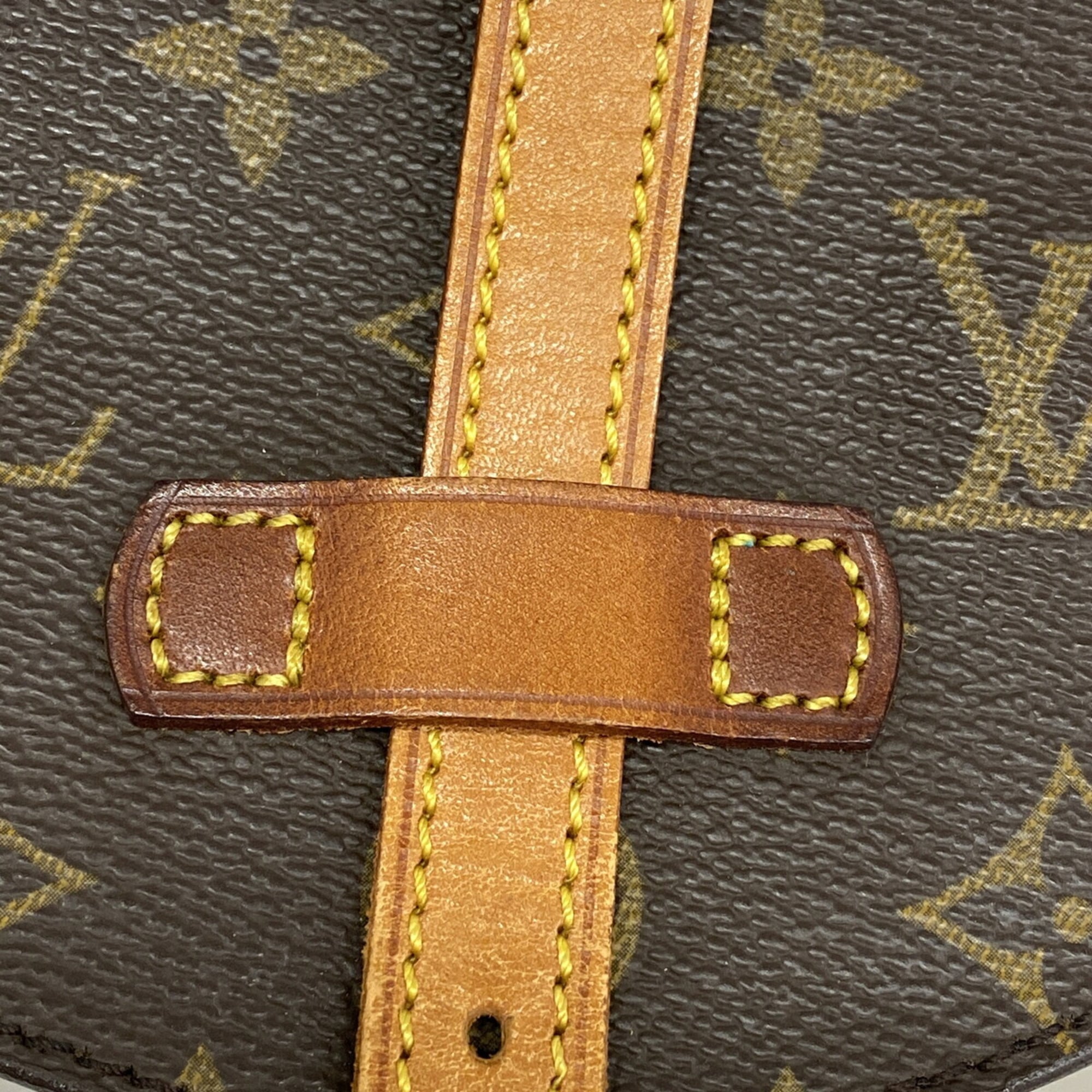 Louis Vuitton Brown Shoulder Bag (Pre-Owned)