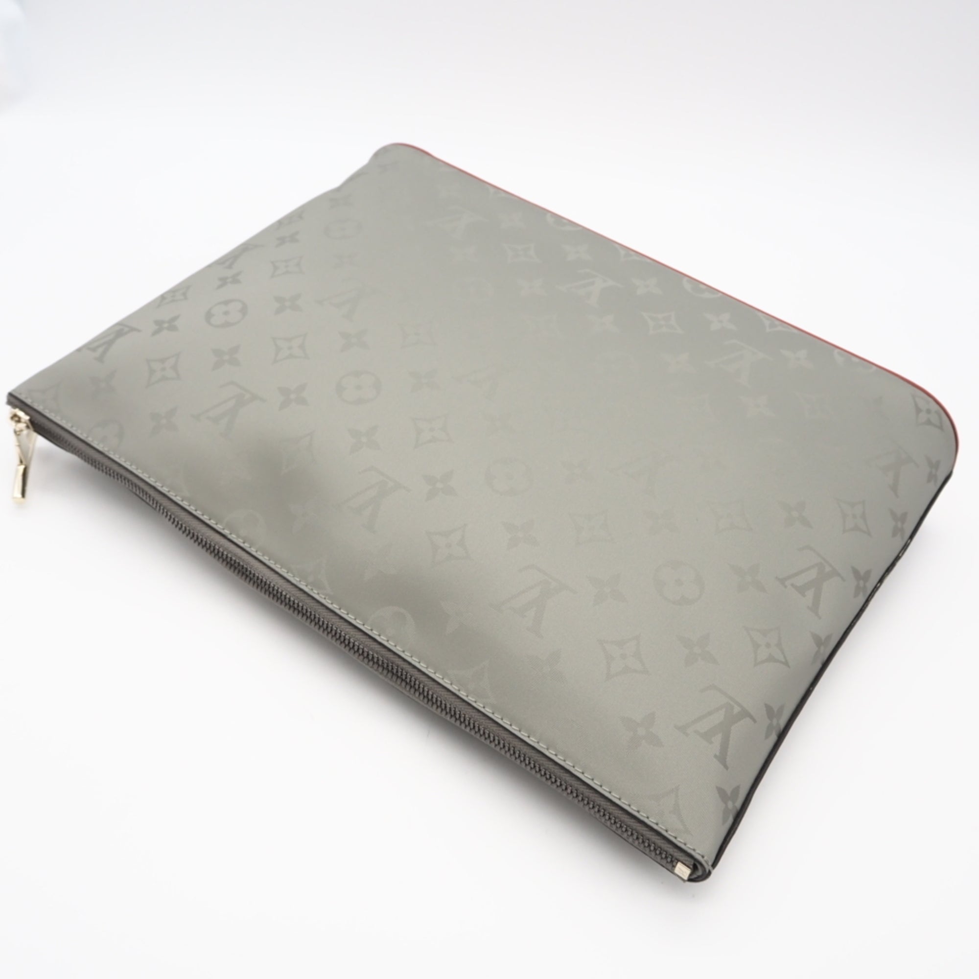 Louis Vuitton Gray Beige Monogram Clutch Bag Pochette (Pre-Owned)