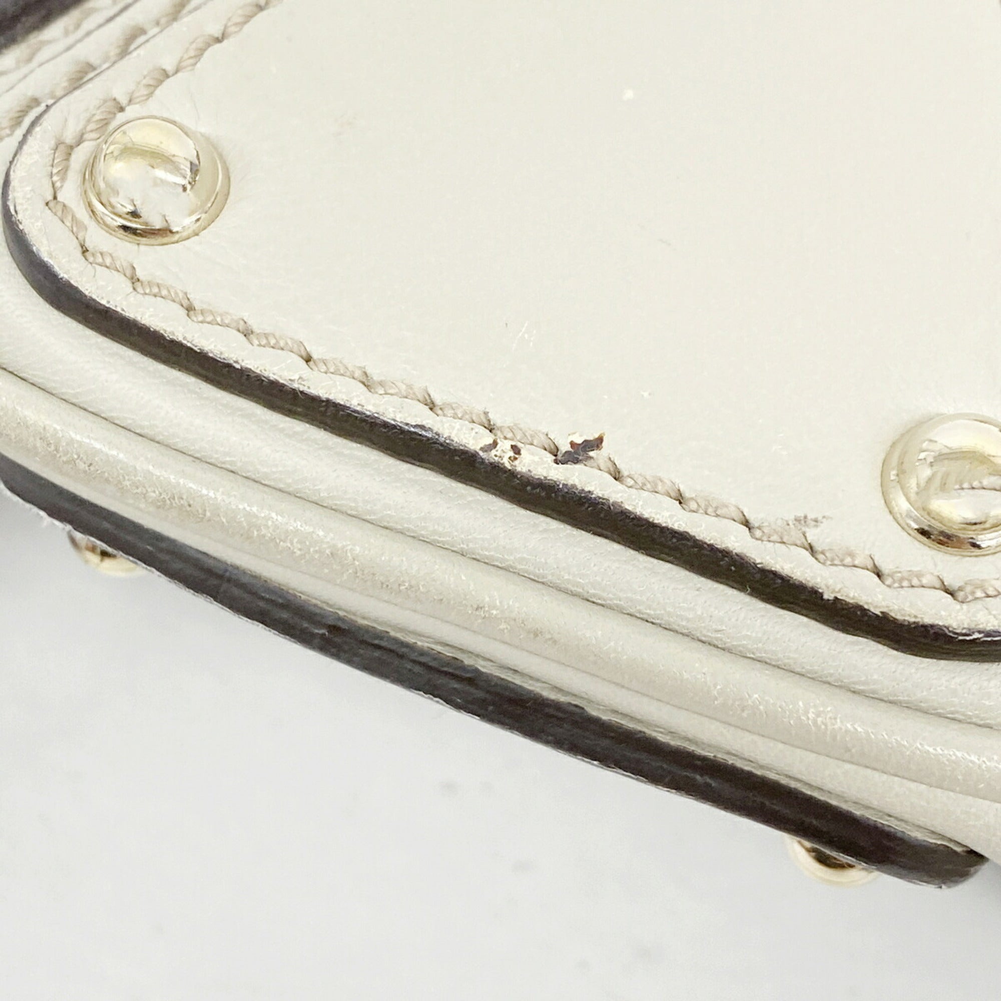 Gucci Brown Canvas Handbag (Pre-Owned)
