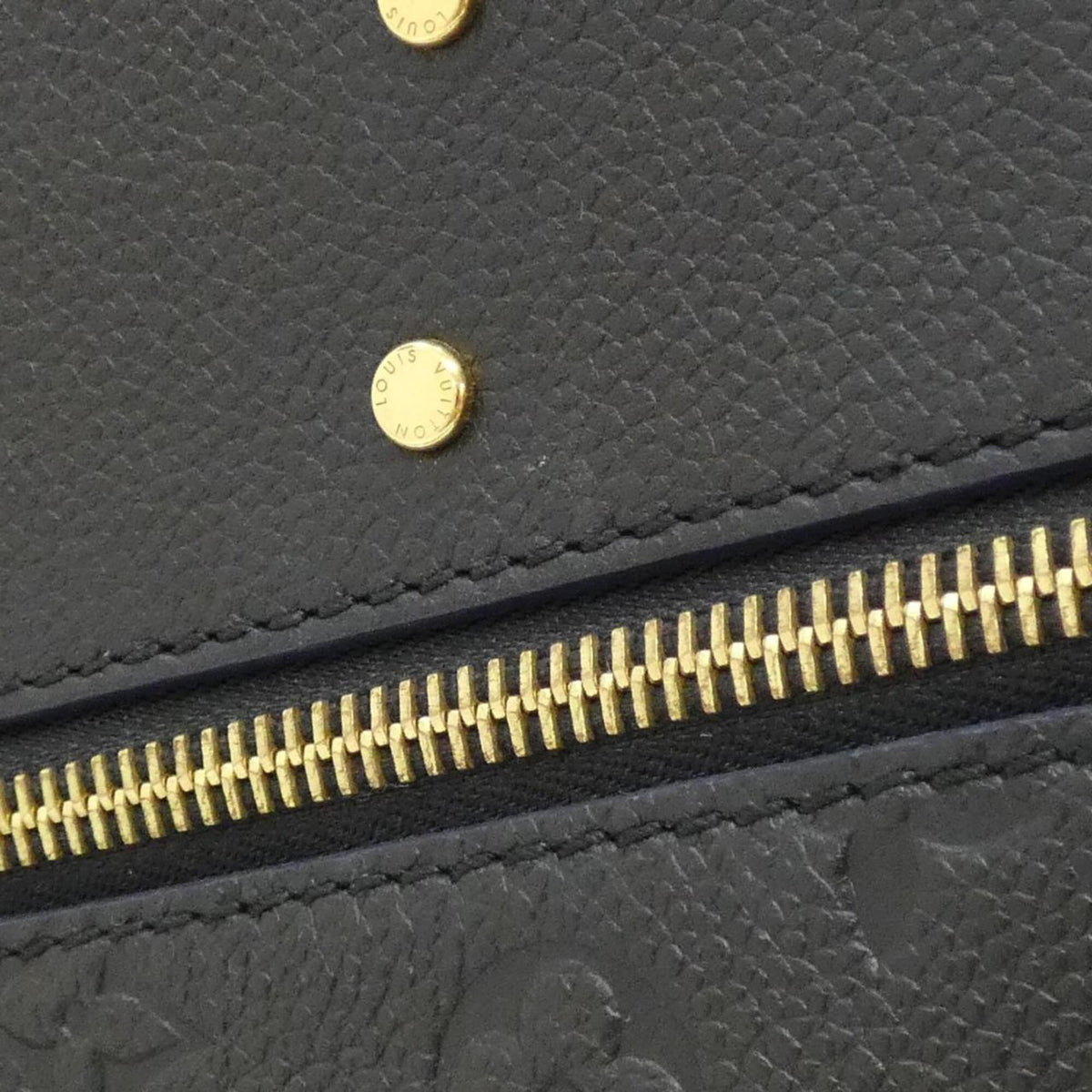 Louis Vuitton Black Leather Handbag (Pre-Owned)