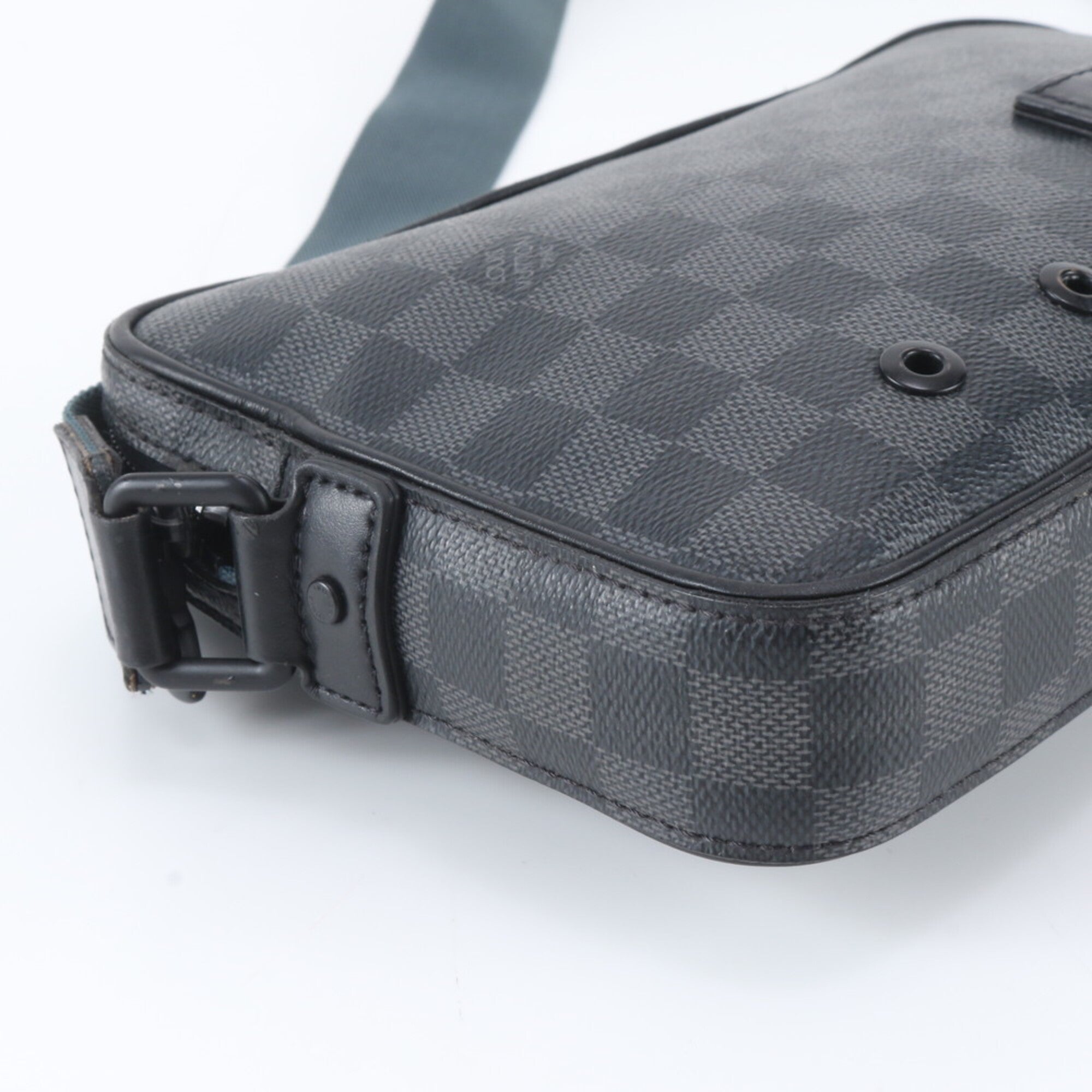 Louis Vuitton Black Leather Coated Canvas Messenger Bag Shoulder Bag (Pre-Owned)