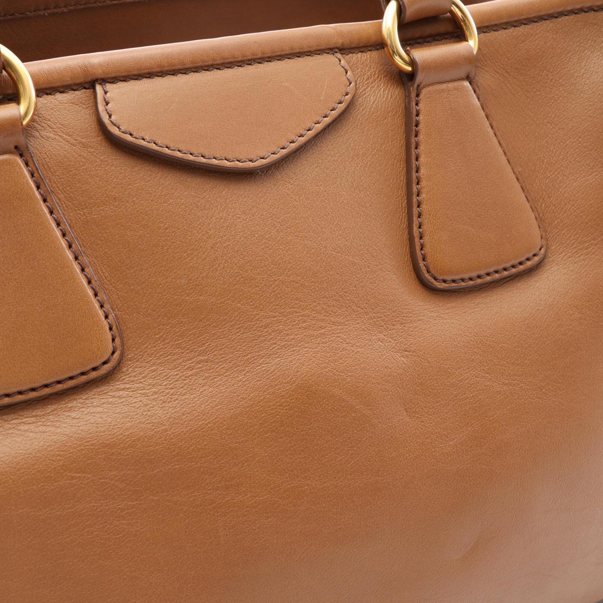 Prada Brown Leather Handbag (Pre-Owned)