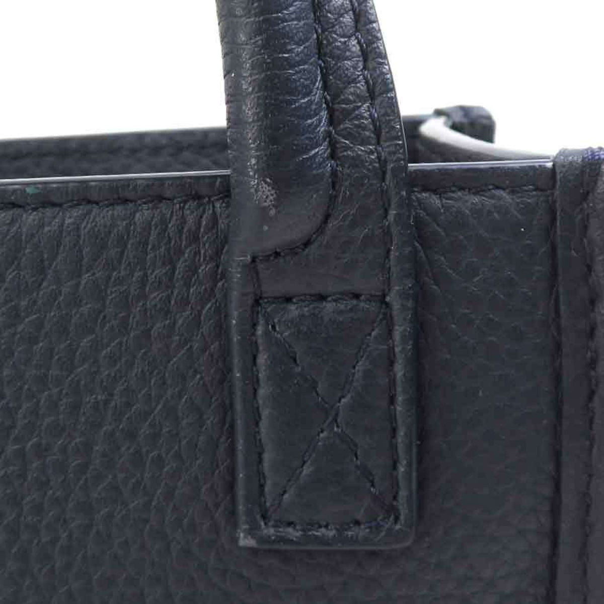 Christian Dior Navy Leather Shoulder Bag (Pre-Owned)
