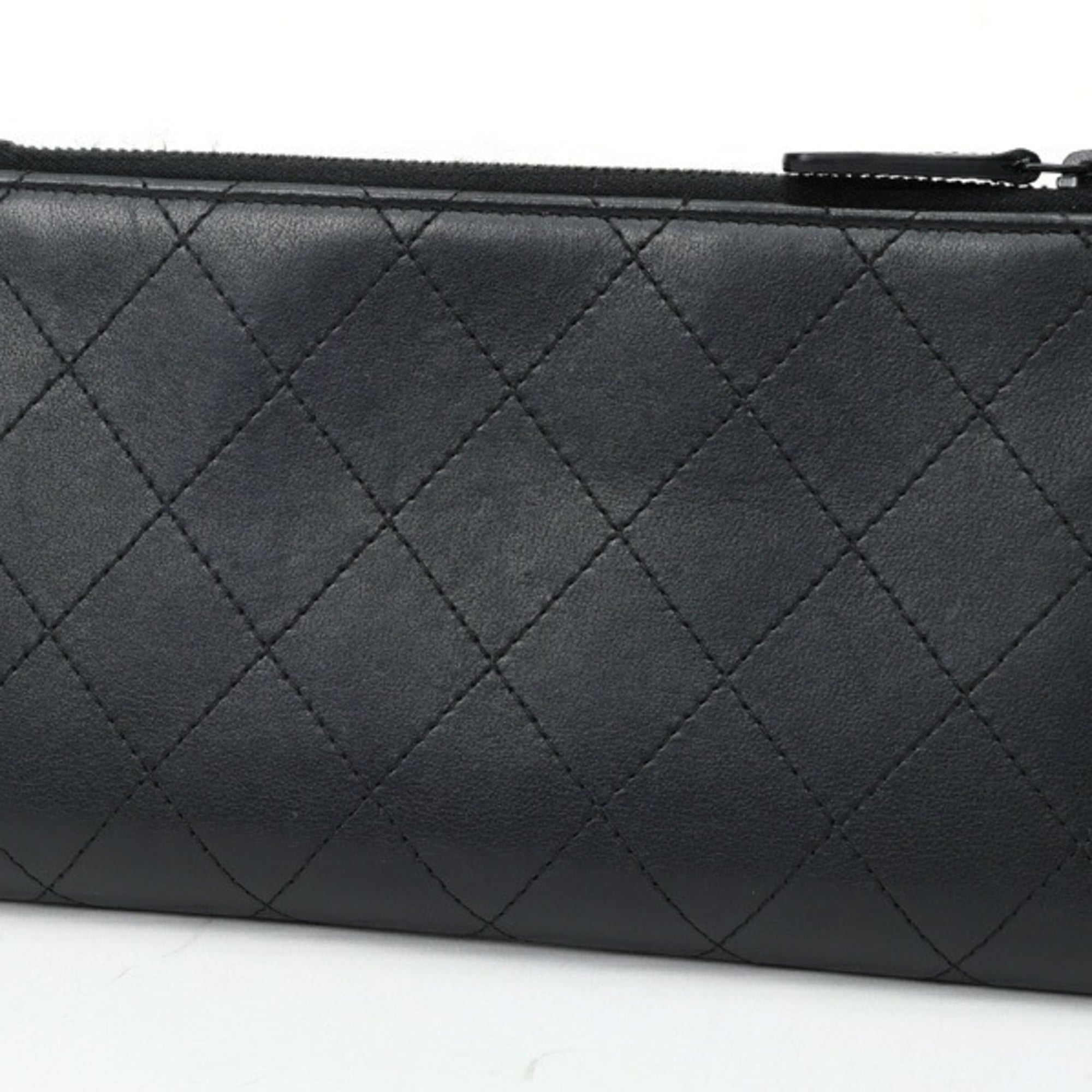 Chanel Black Leather Long Wallet (Bi-Fold) (Pre-Owned)