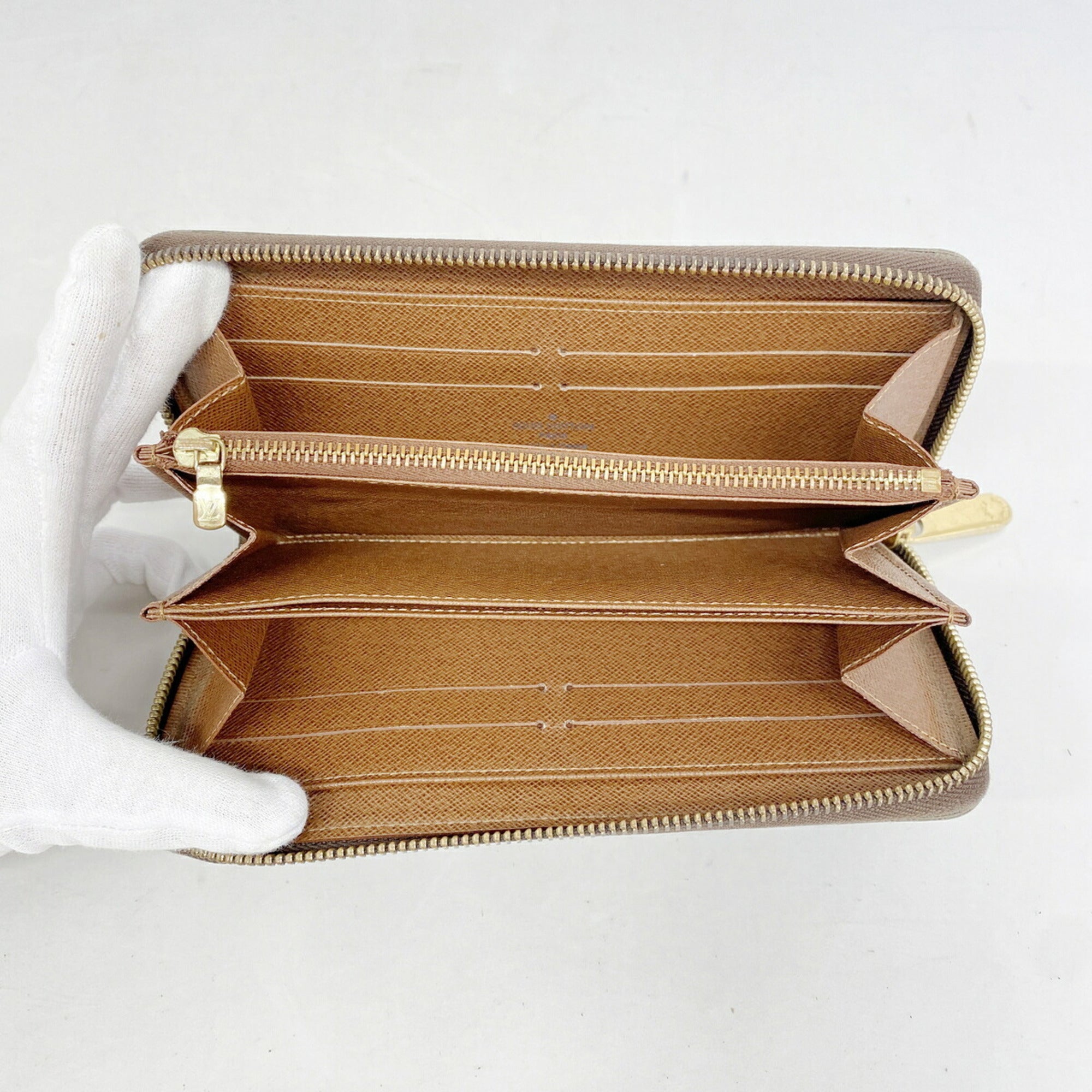 Louis Vuitton Brown Long Wallet (Bi-Fold) (Pre-Owned)
