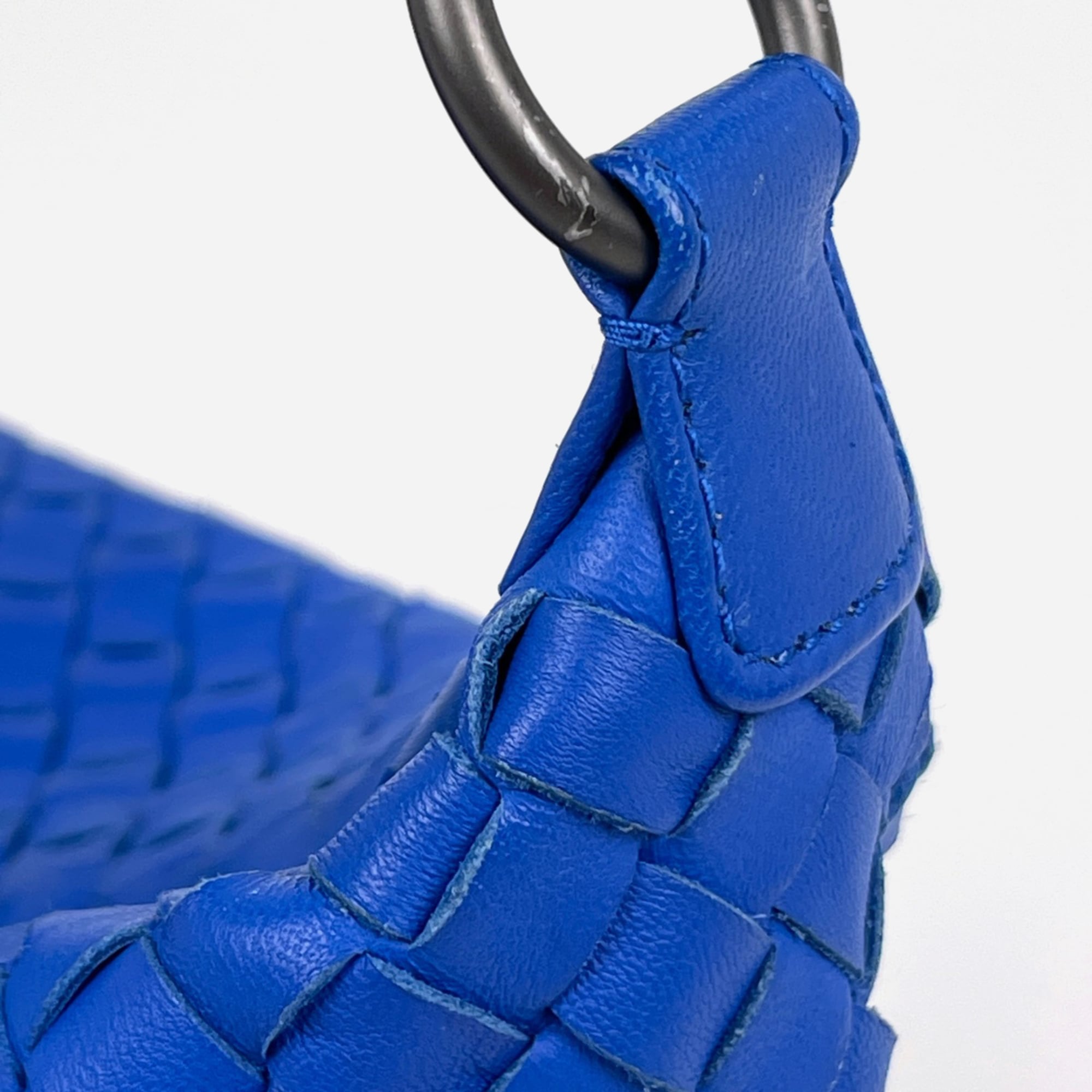 Bottega Veneta Blue Leather Shoulder Bag (Pre-Owned)