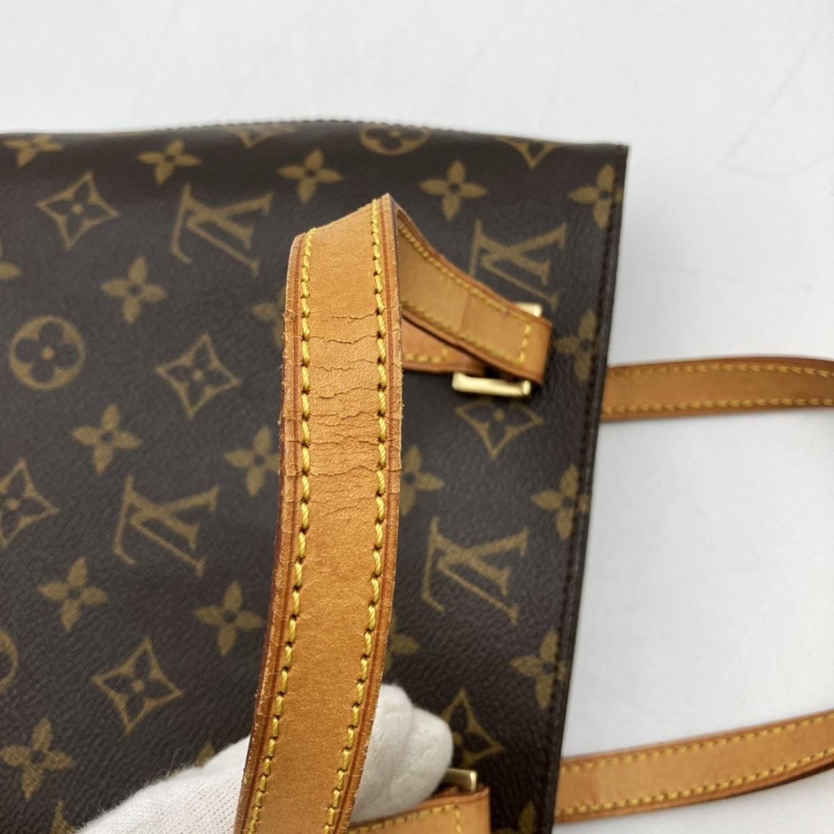 Louis Vuitton Brown Monogram Canvas Handbag (Pre-Owned)
