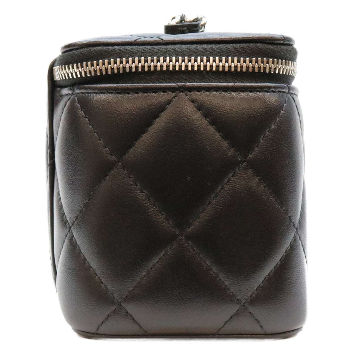 Chanel Black Leather Shoulder Bag (Pre-Owned)