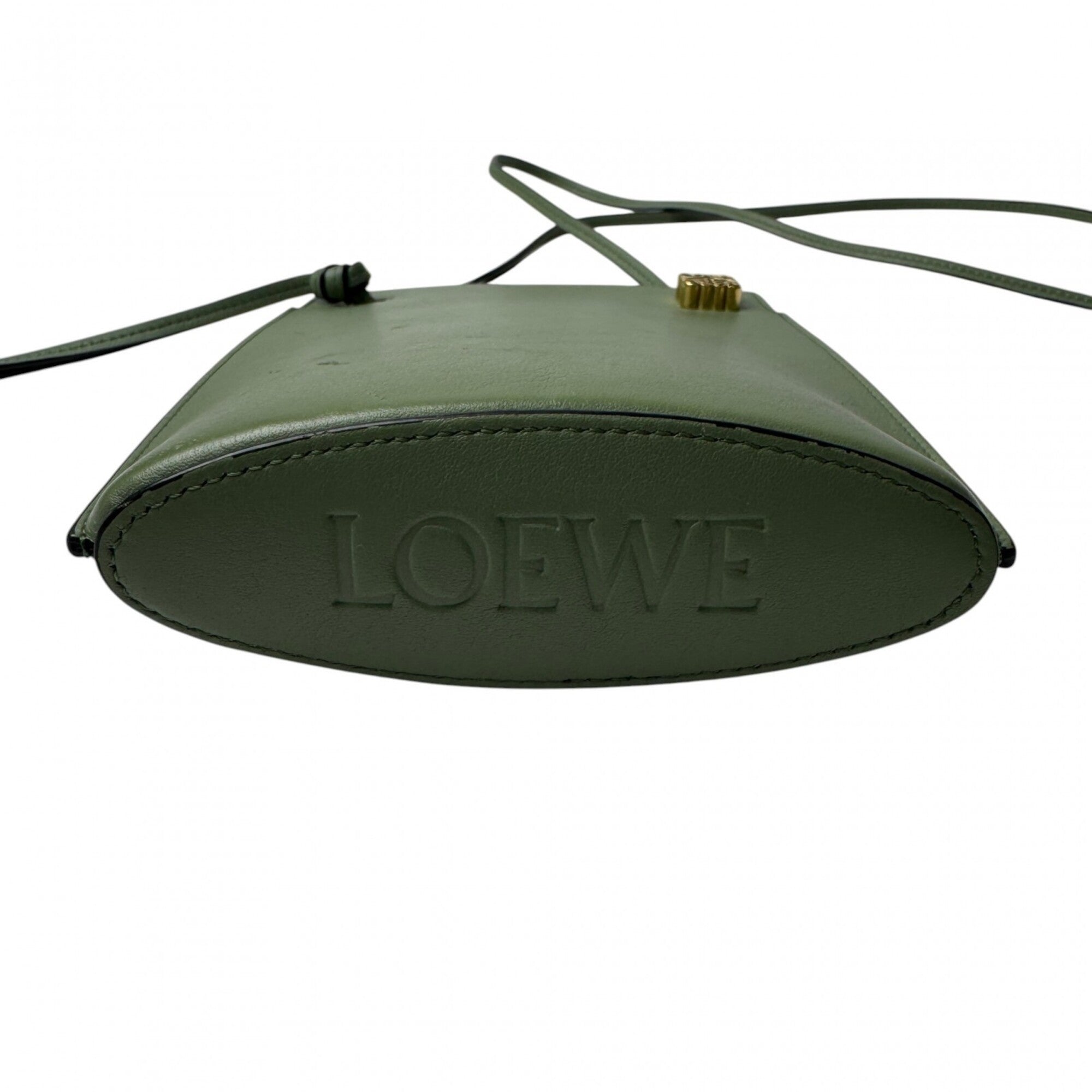 Loewe Green Leather Shoulder Bag (Pre-Owned)