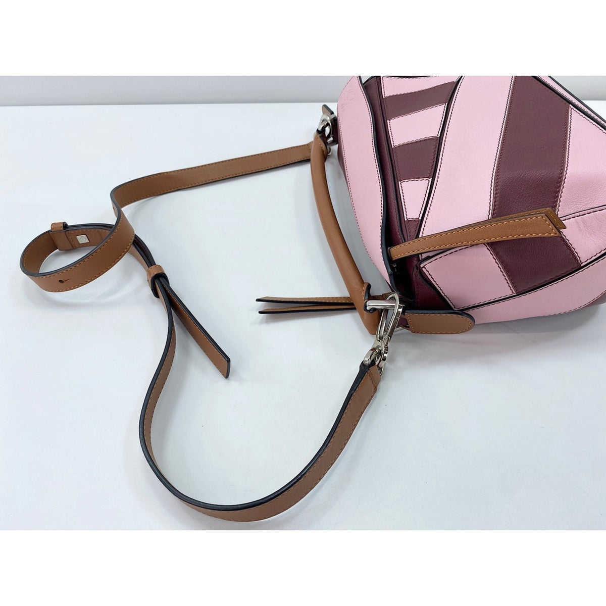 Loewe Pink Handbag (Pre-Owned)