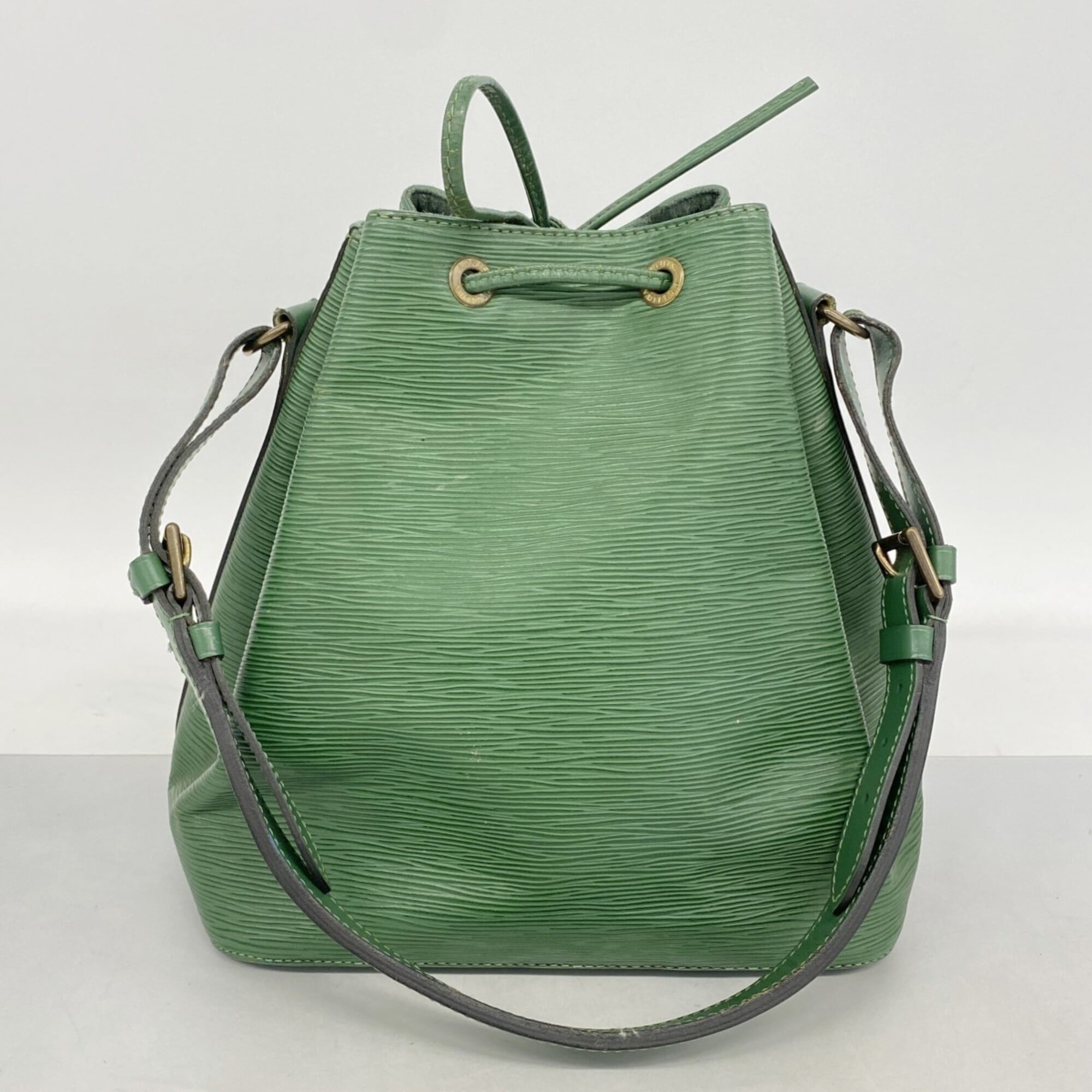 Louis Vuitton Green Shoulder Bag (Pre-Owned)