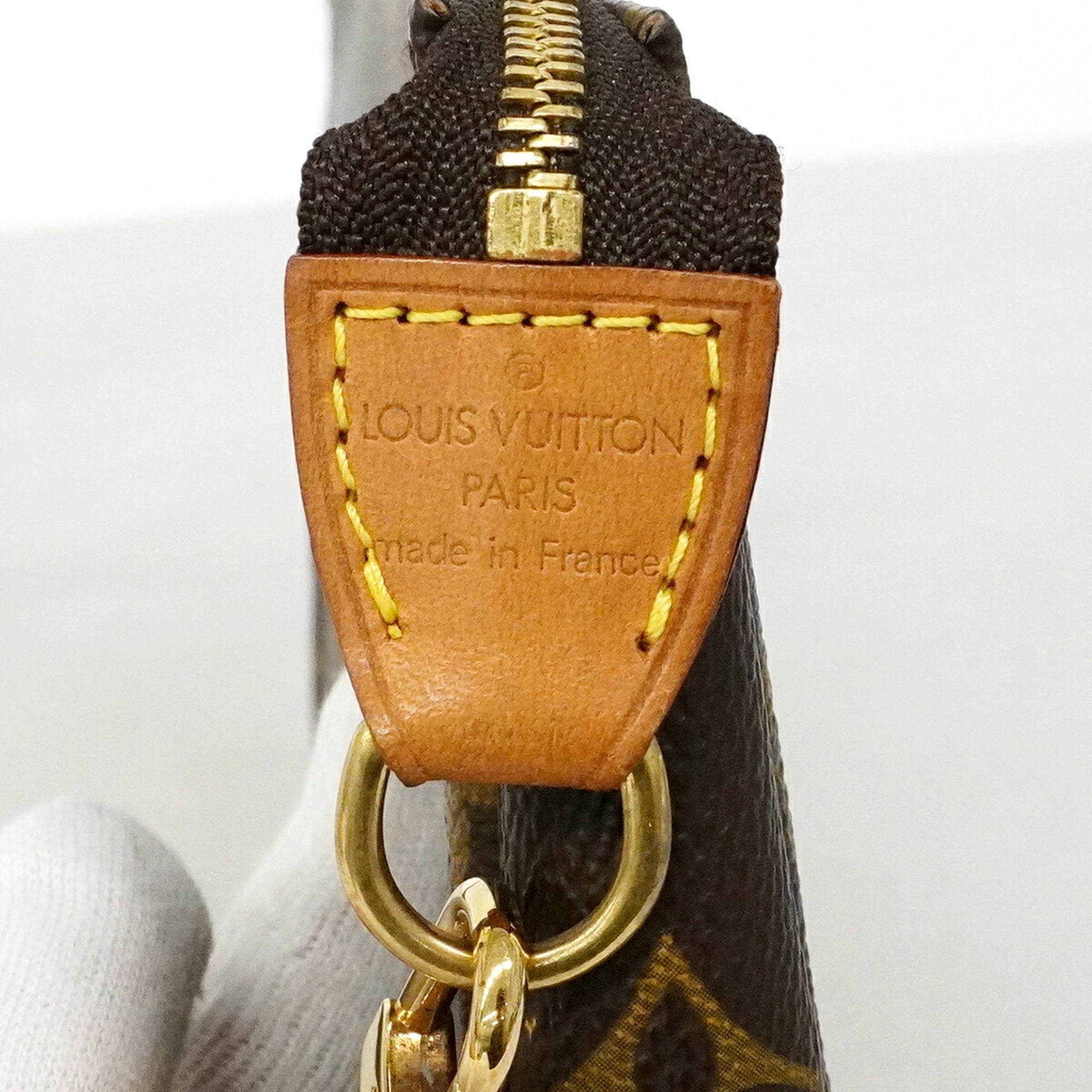 Louis Vuitton Brown Pouch (Pre-Owned)