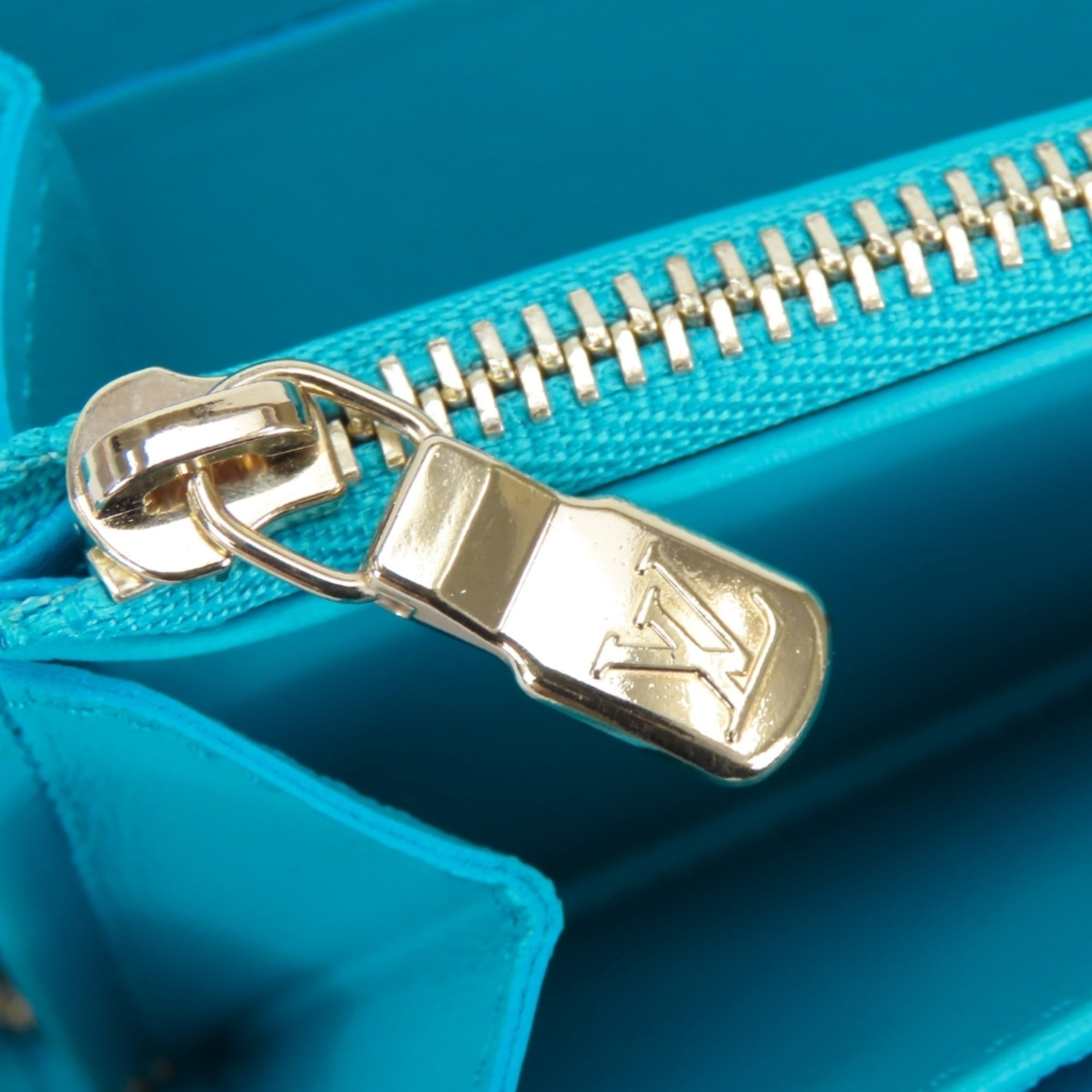 Louis Vuitton Monogram Turquoise Monogram Long Wallet (Bi-Fold) (Pre-Owned)