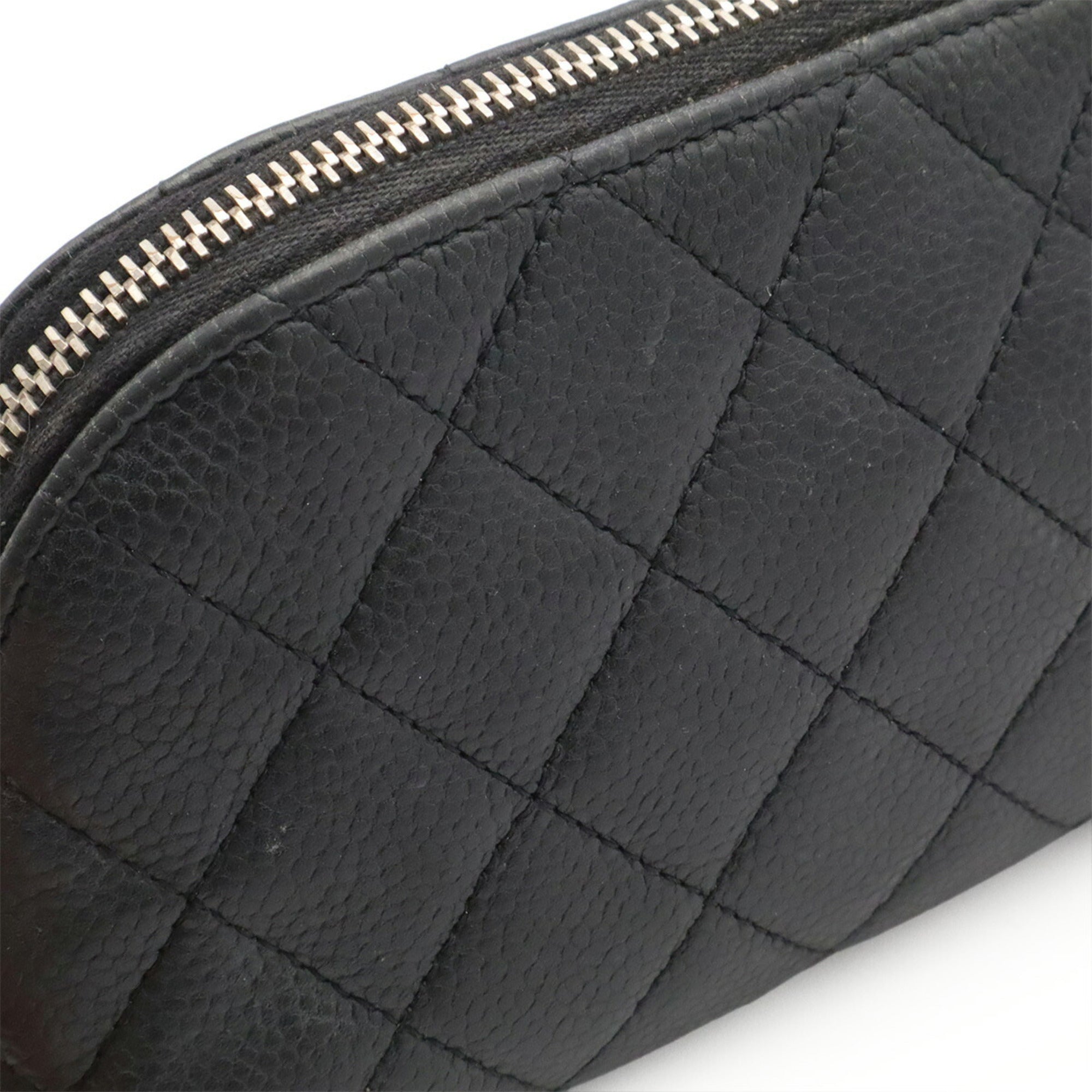 Chanel Black Grained Calfskin Pouch (Pre-Owned)