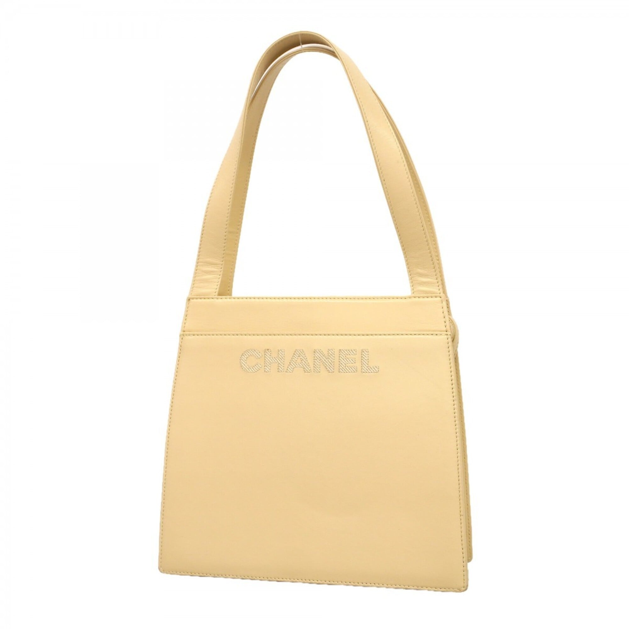 Chanel Ivory Leather Shoulder Bag (Pre-Owned)