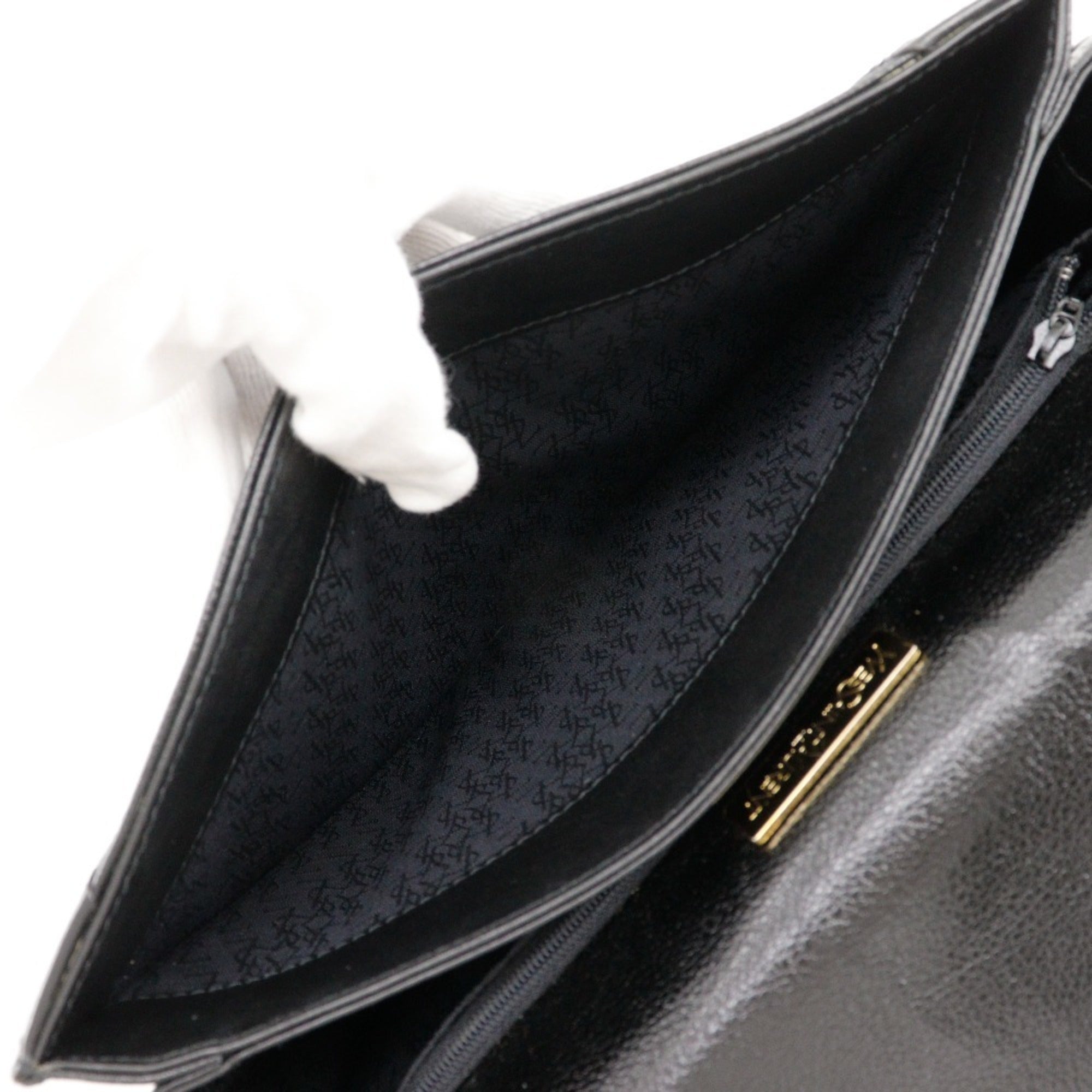 Yves Saint Laurent Black Leather Shoulder Bag (Pre-Owned)