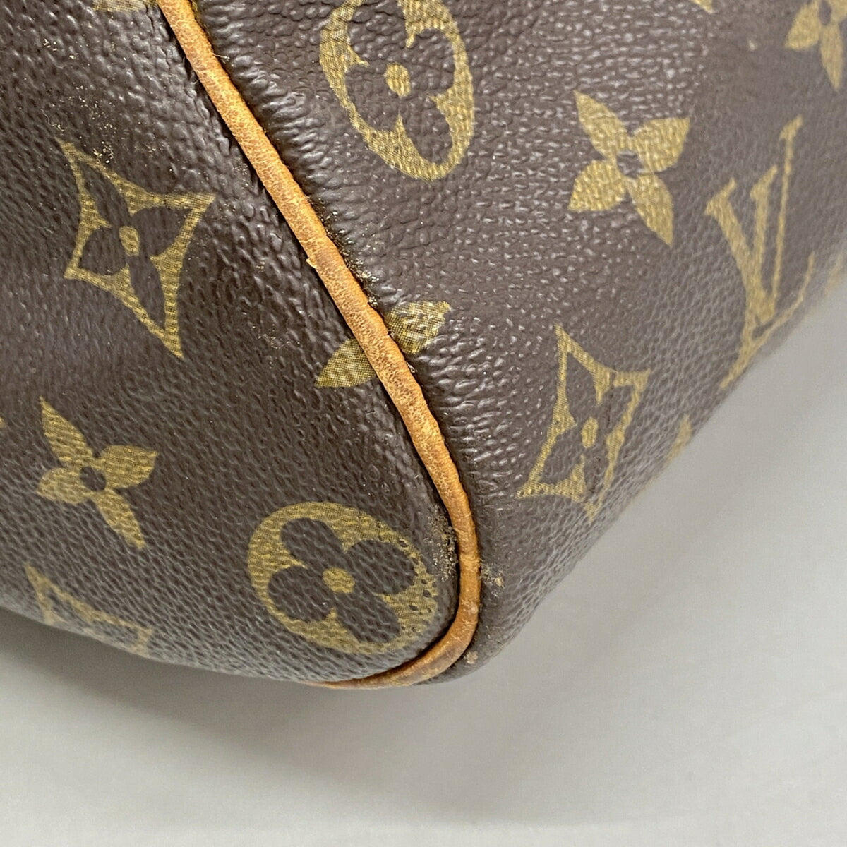Louis Vuitton Brown Handbag (Pre-Owned)