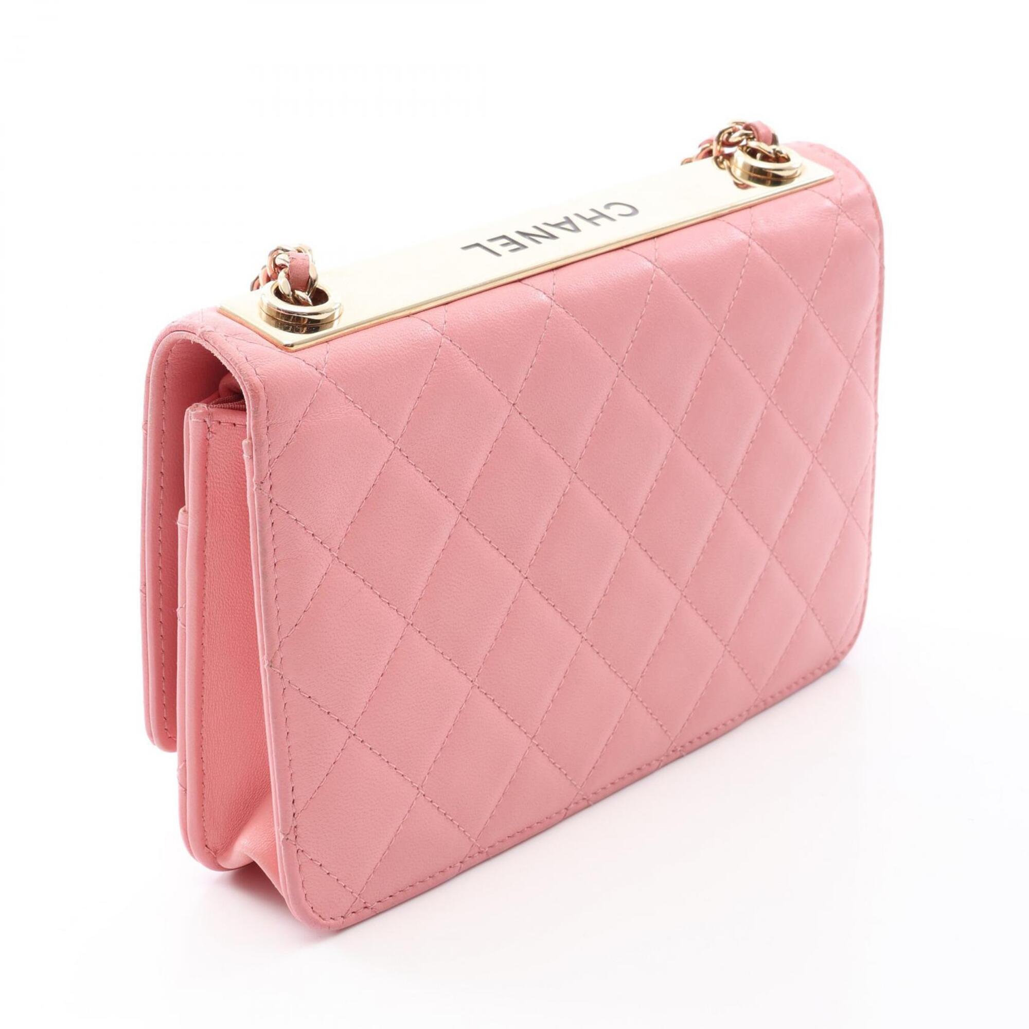 Chanel Pink Leather Handbag Shoulder Bag (Pre-Owned)
