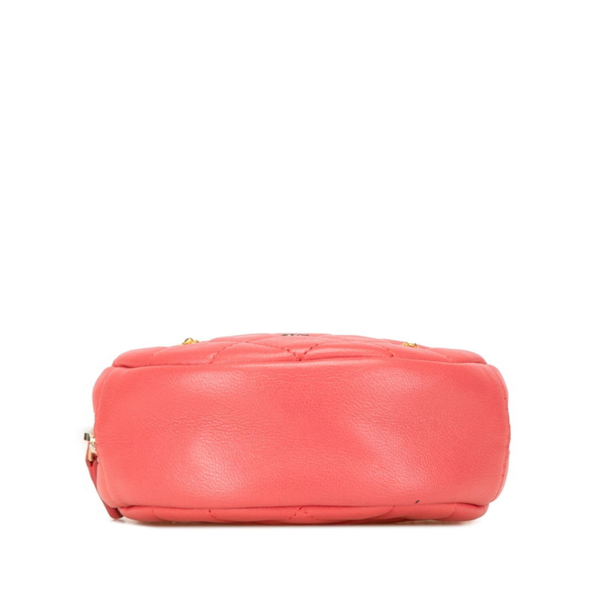 Chanel Red Color Leather Shoulder Bag (Pre-Owned)