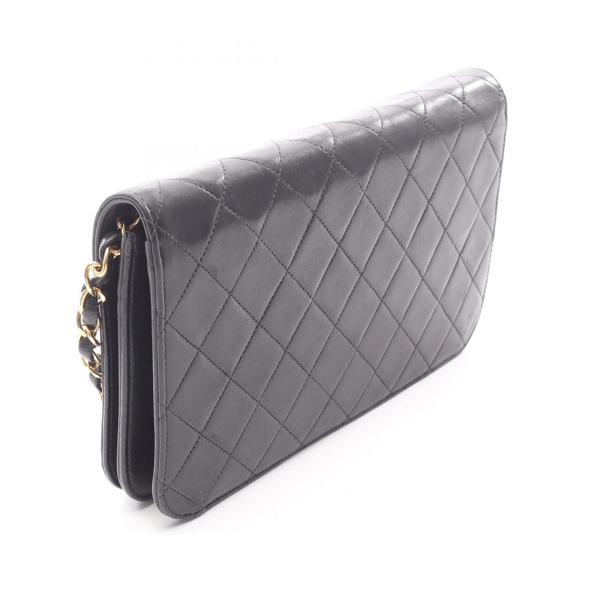 Chanel Black Leather Handbag Shoulder Bag (Pre-Owned)