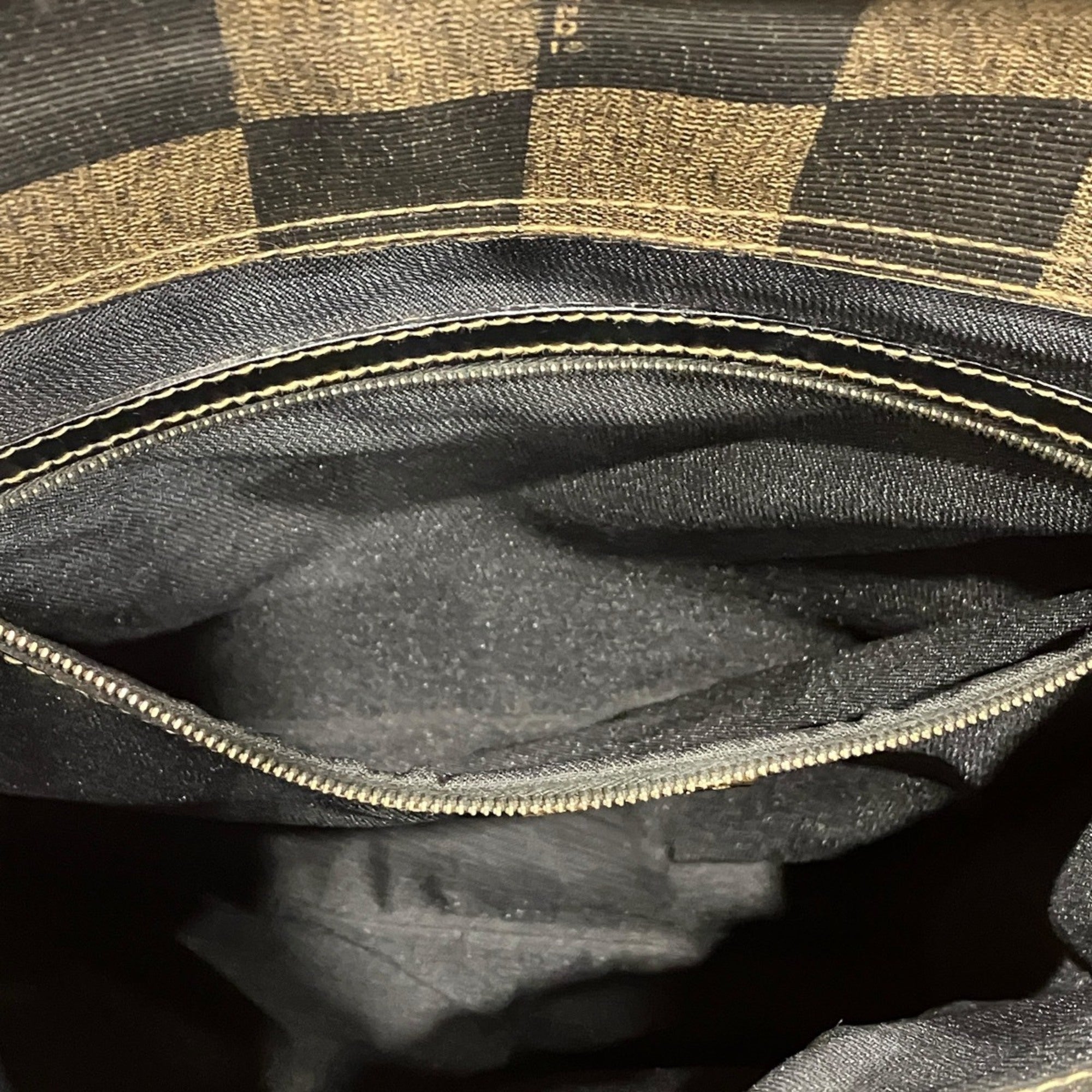 Fendi Brown Pvc Leather Tote Bag (Pre-Owned)