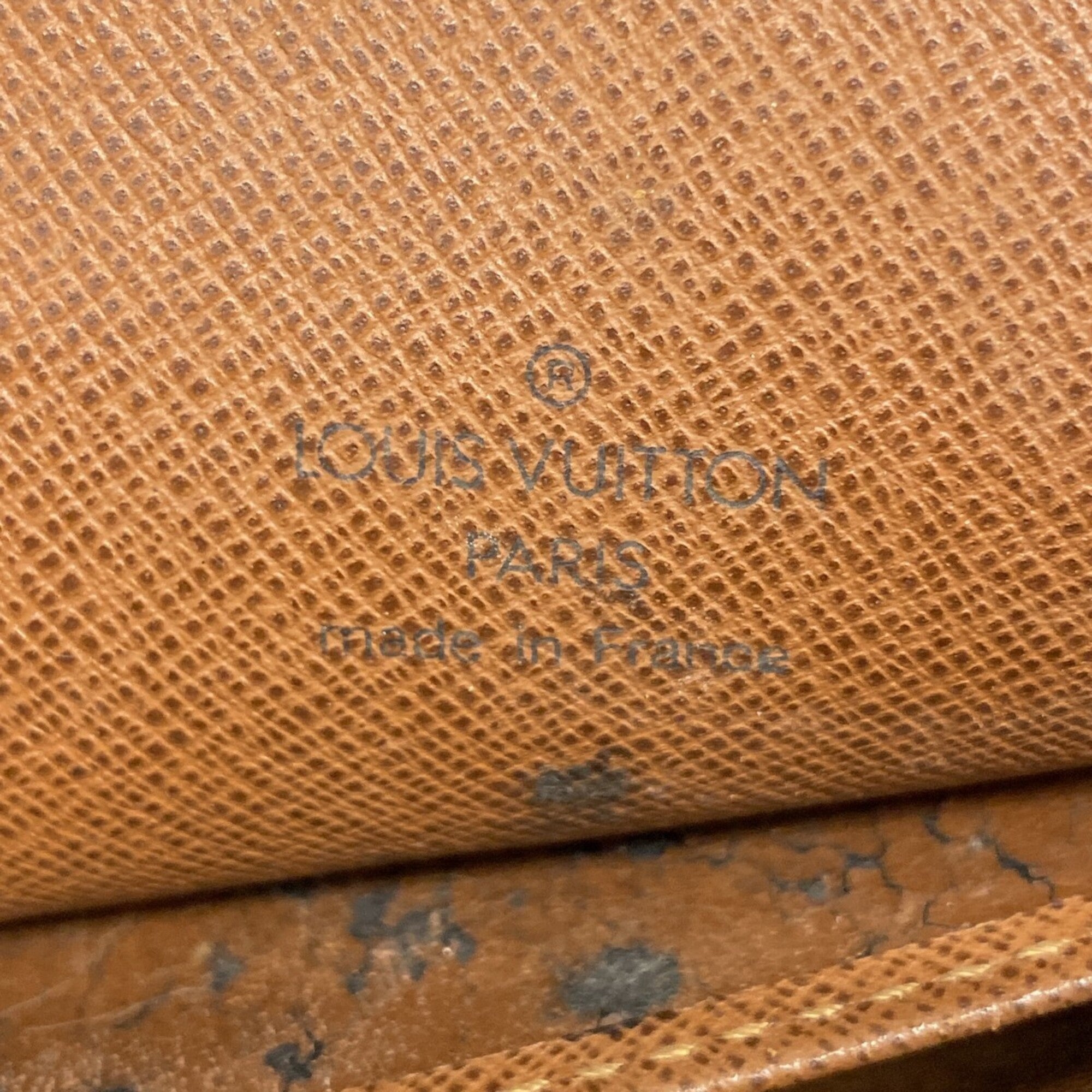 Louis Vuitton Brown Shoulder Bag (Pre-Owned)