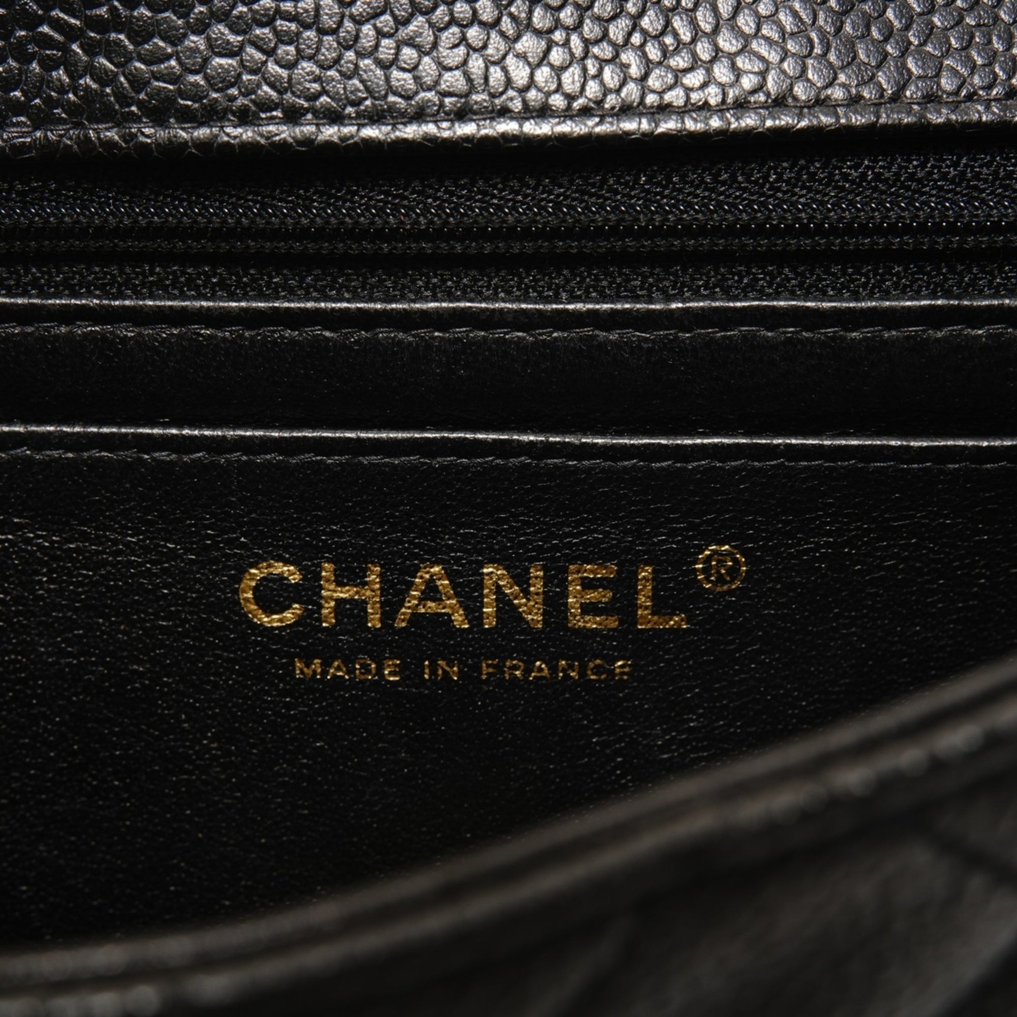 Chanel Black Grained Calfskin Shoulder Bag (Pre-Owned)