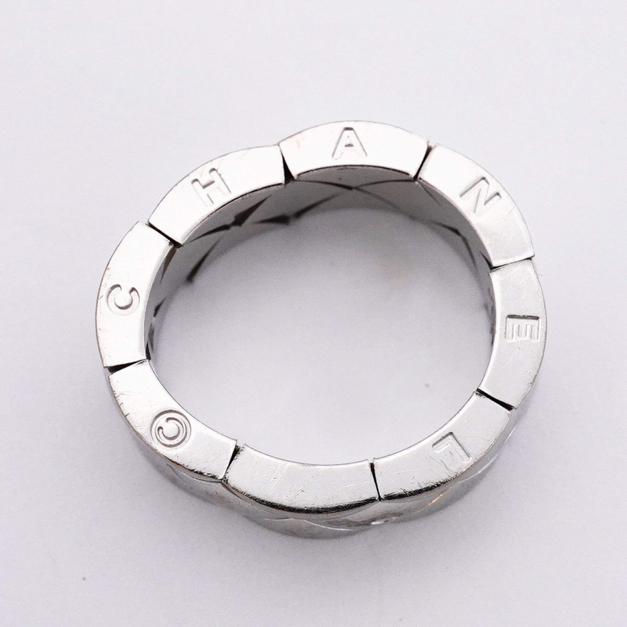 Chanel White Gold (18K) Band Ring (Pre-Owned)