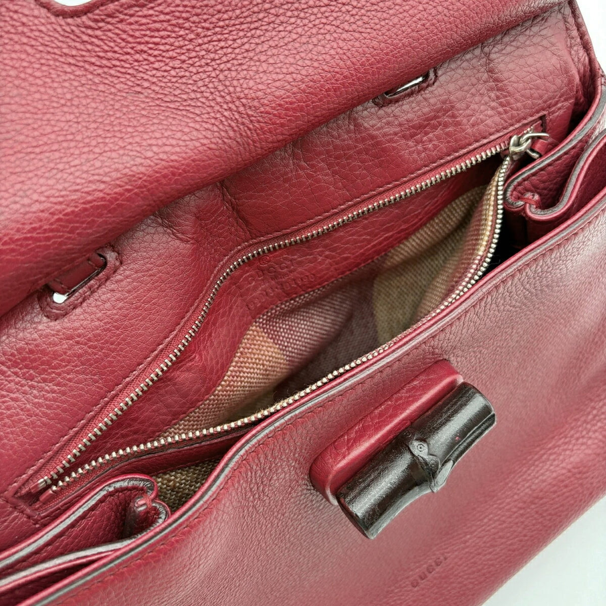 Gucci Bordeaux Leather Shoulder Bag (Pre-Owned)
