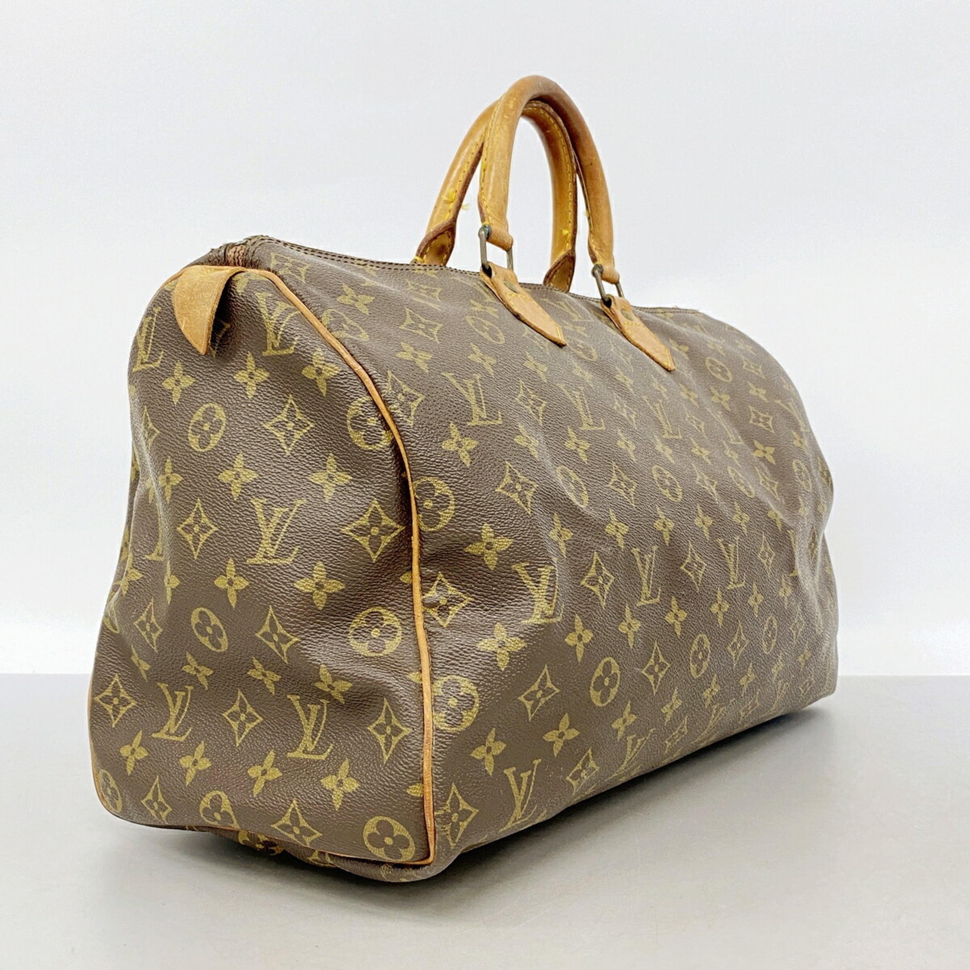 Louis Vuitton Brown Handbag (Pre-Owned)