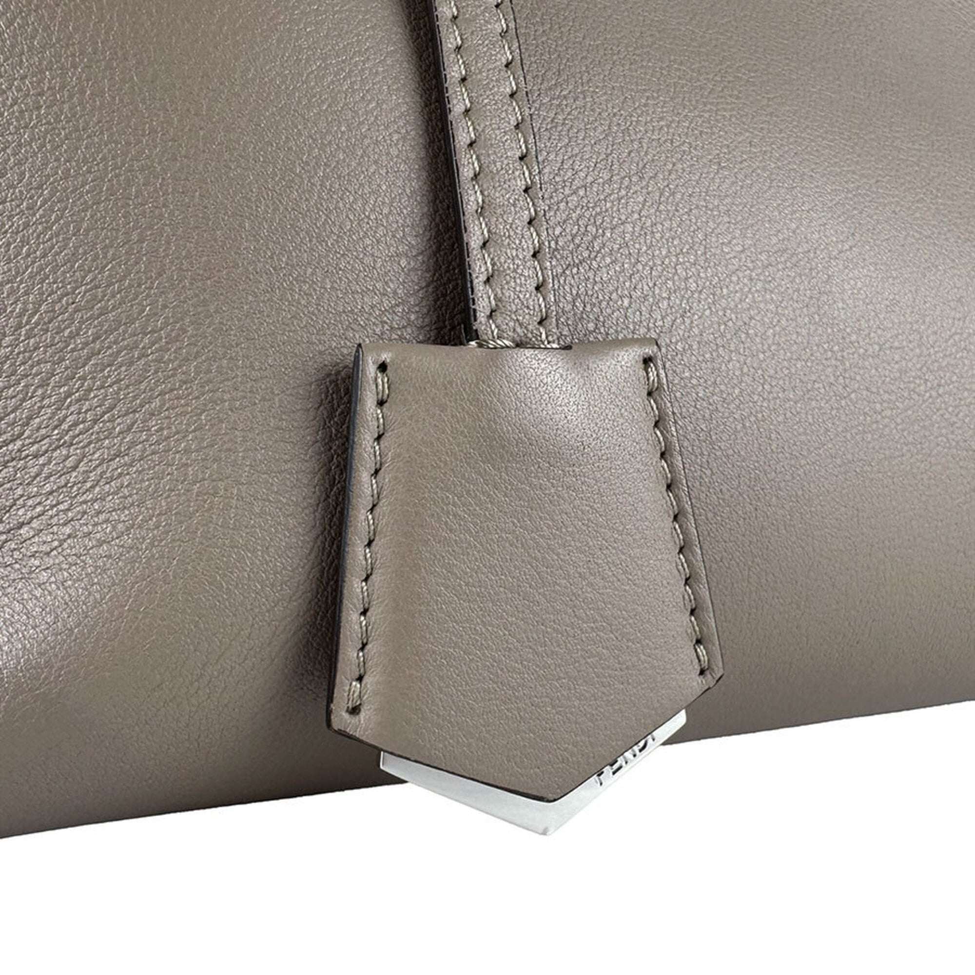Fendi Grayish Leather Shoulder Bag (Pre-Owned)