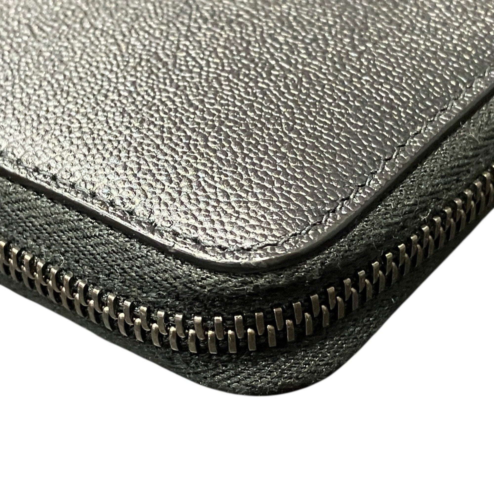 Bvlgari Black Leather Long Wallet (Bi-Fold) (Pre-Owned)