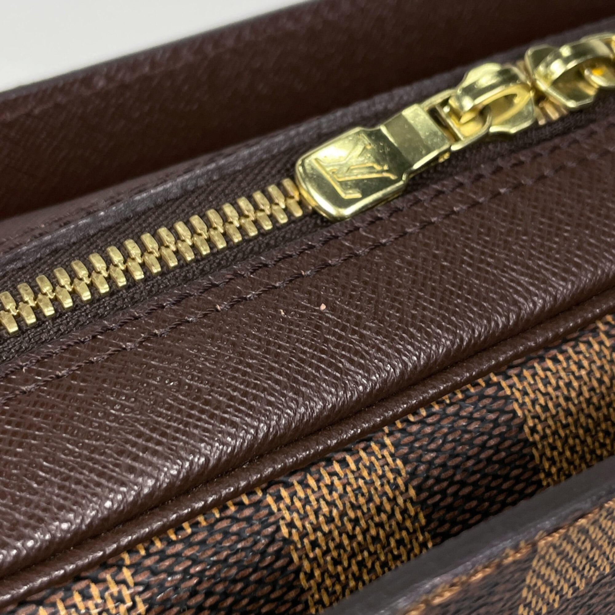 Louis Vuitton Brown Damier Canvas Damier Canvas Handbag (Pre-Owned)