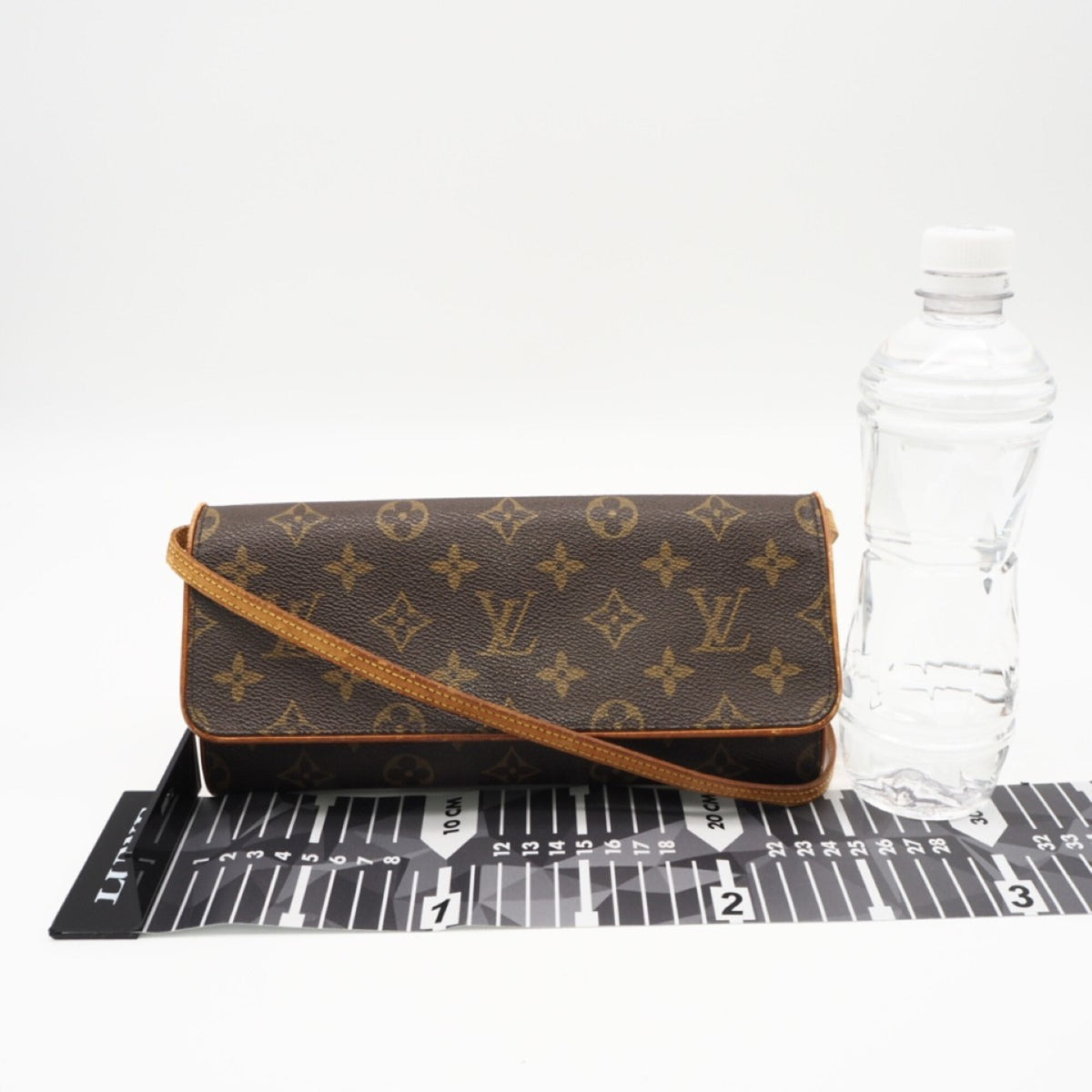 Louis Vuitton Brown Coated Canvas Leather Pochette Shoulder Bag (Pre-Owned)