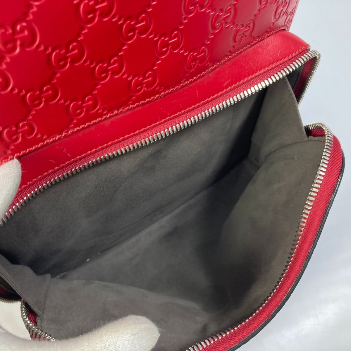 Gucci Red Leather Backpack (Pre-Owned)