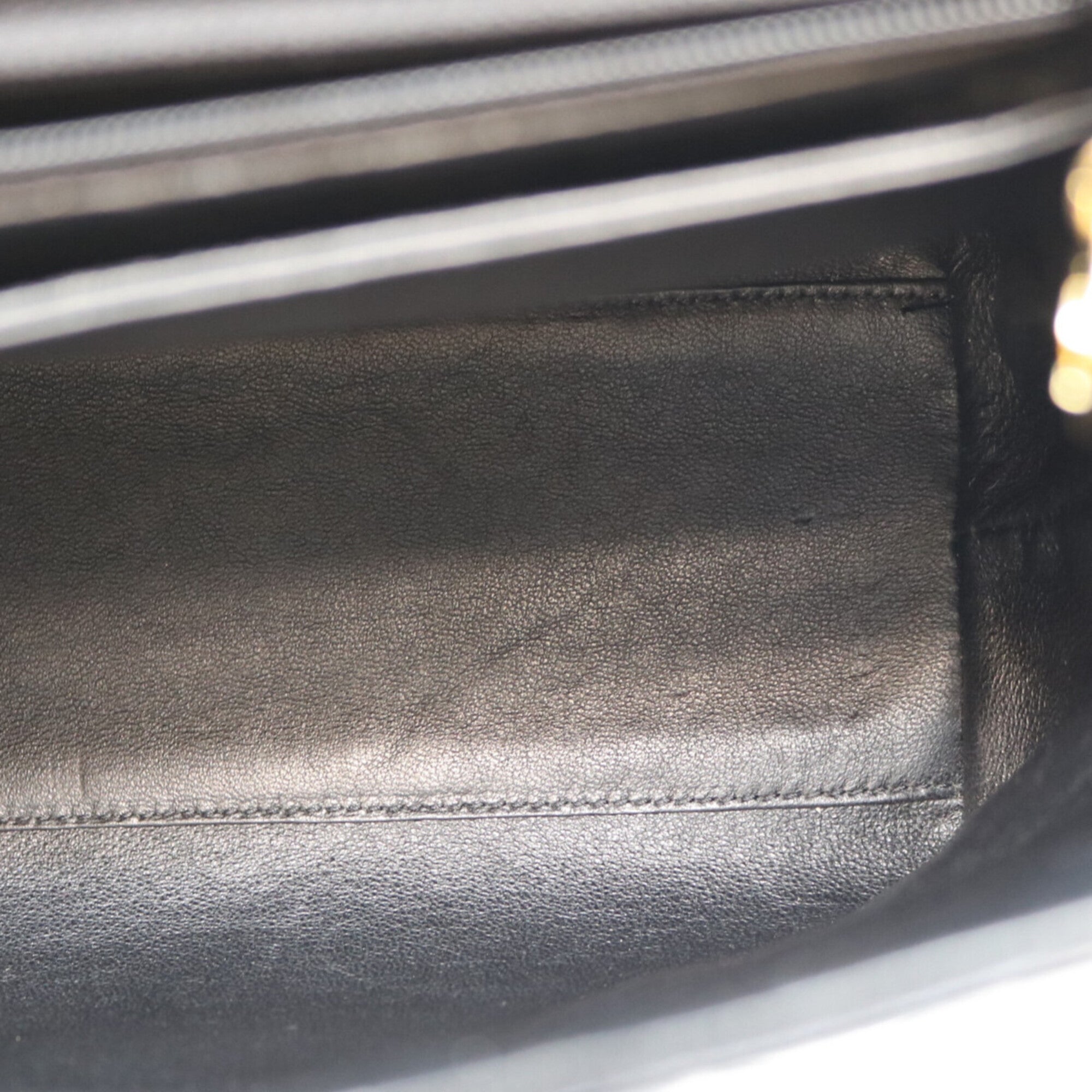Chanel Black Grained Calfskin Handbag (Pre-Owned)