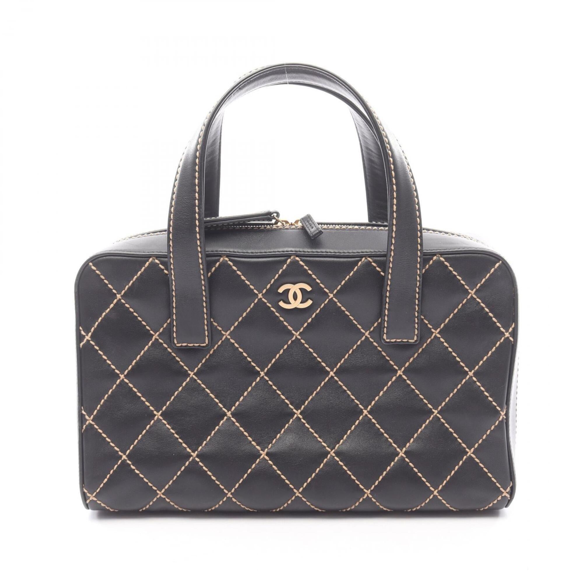 Chanel Black Leather Handbag (Pre-Owned)
