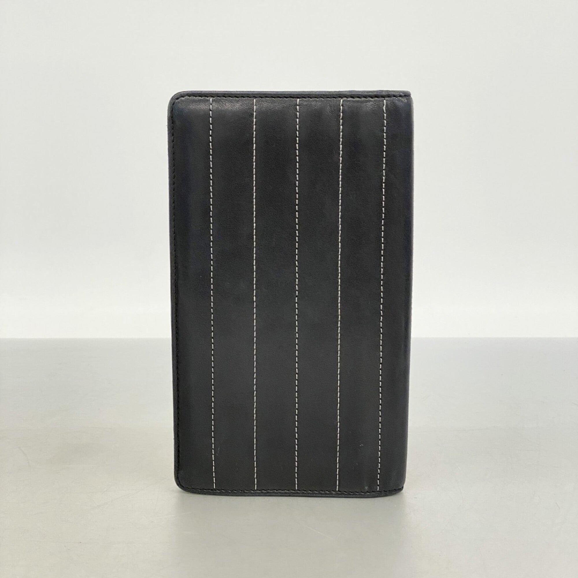 Chanel Black Leather Long Wallet (Bi-Fold) (Pre-Owned)
