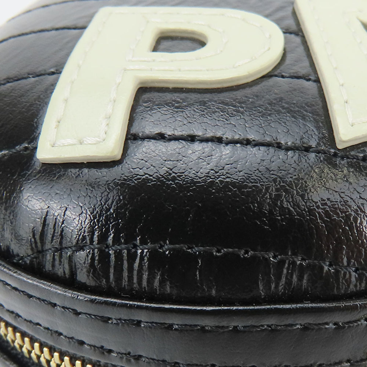 Chanel Black Leather Shoulder Bag (Pre-Owned)