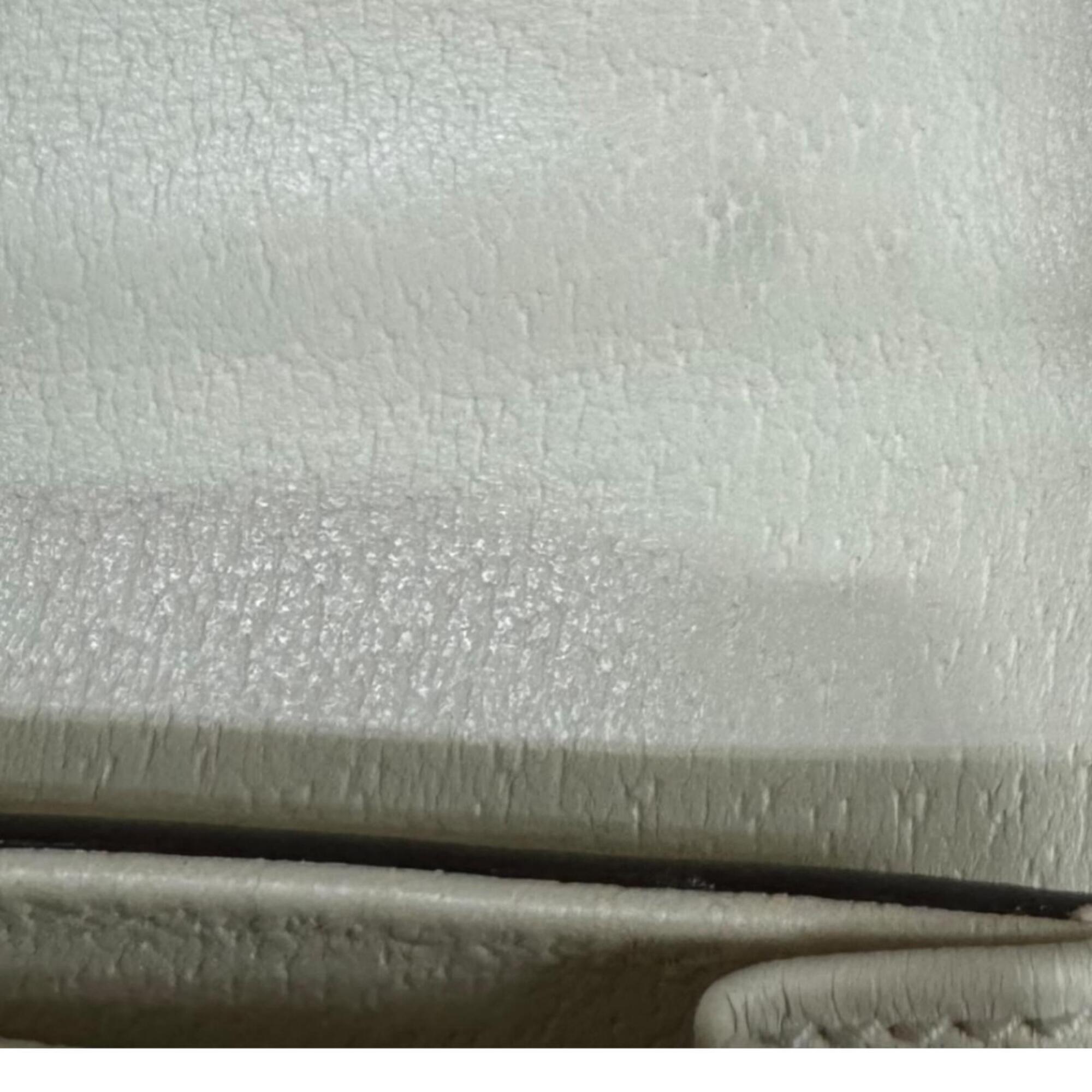 Gucci Beige White Gg Supreme Canvas Shoulder Bag (Pre-Owned)