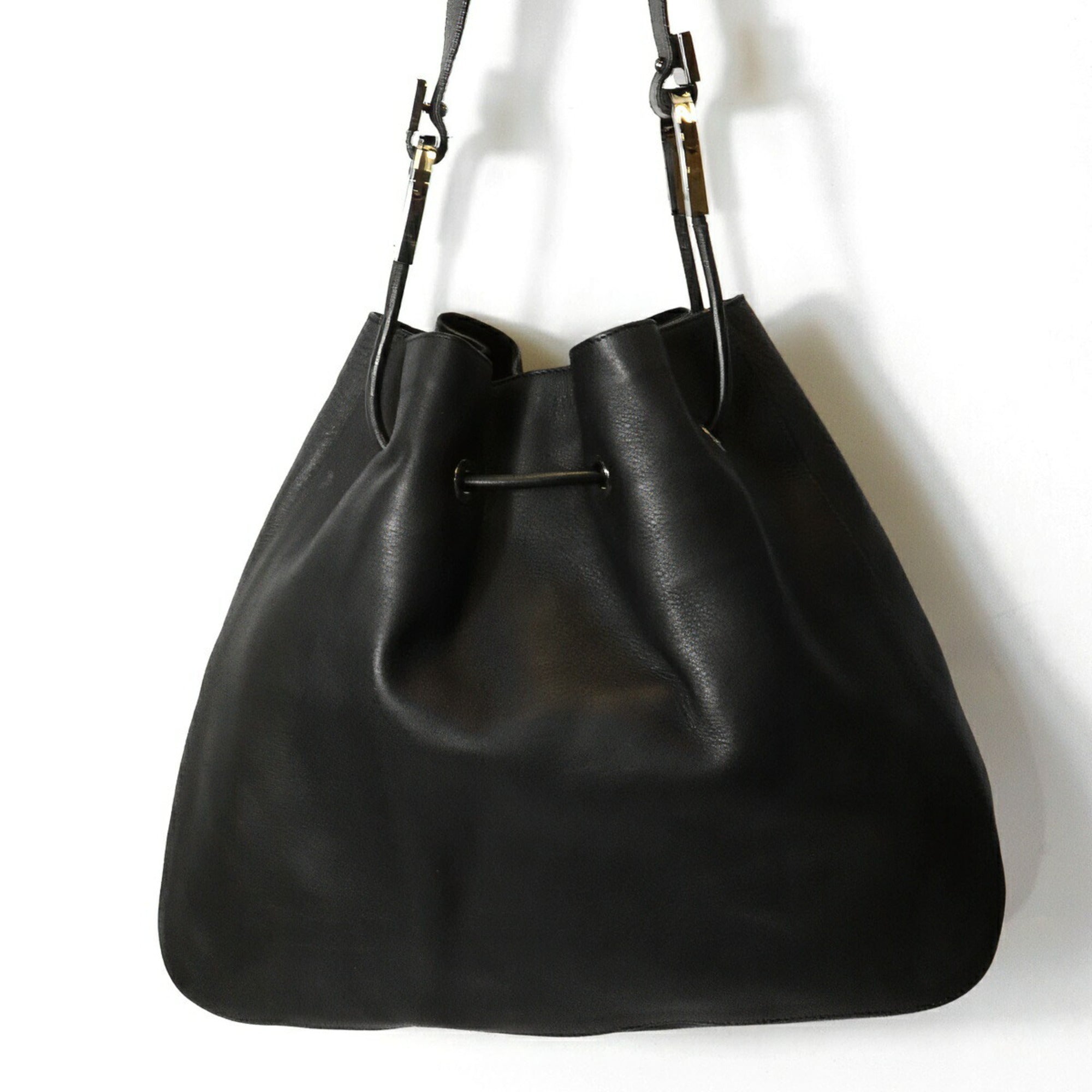 Gucci Black Leather Shoulder Bag (Pre-Owned)