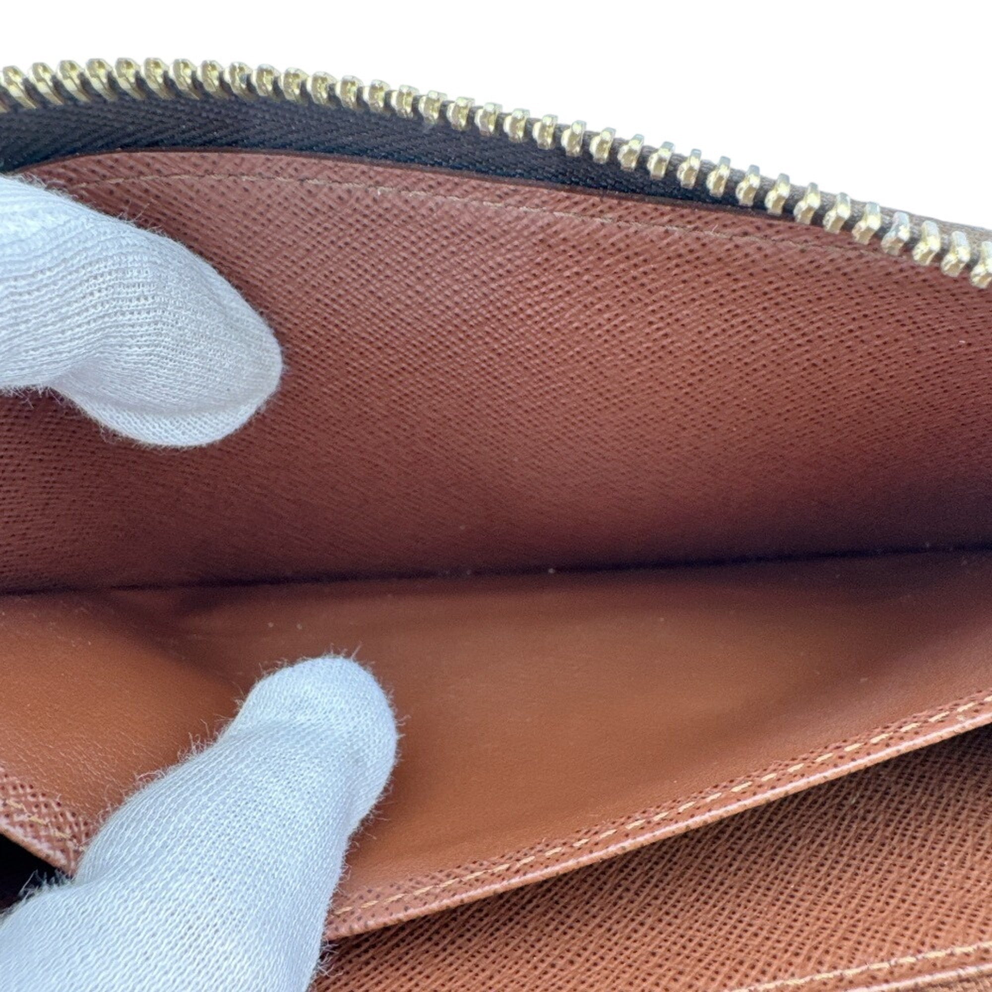 Louis Vuitton Brown Leather (Pre-Owned)