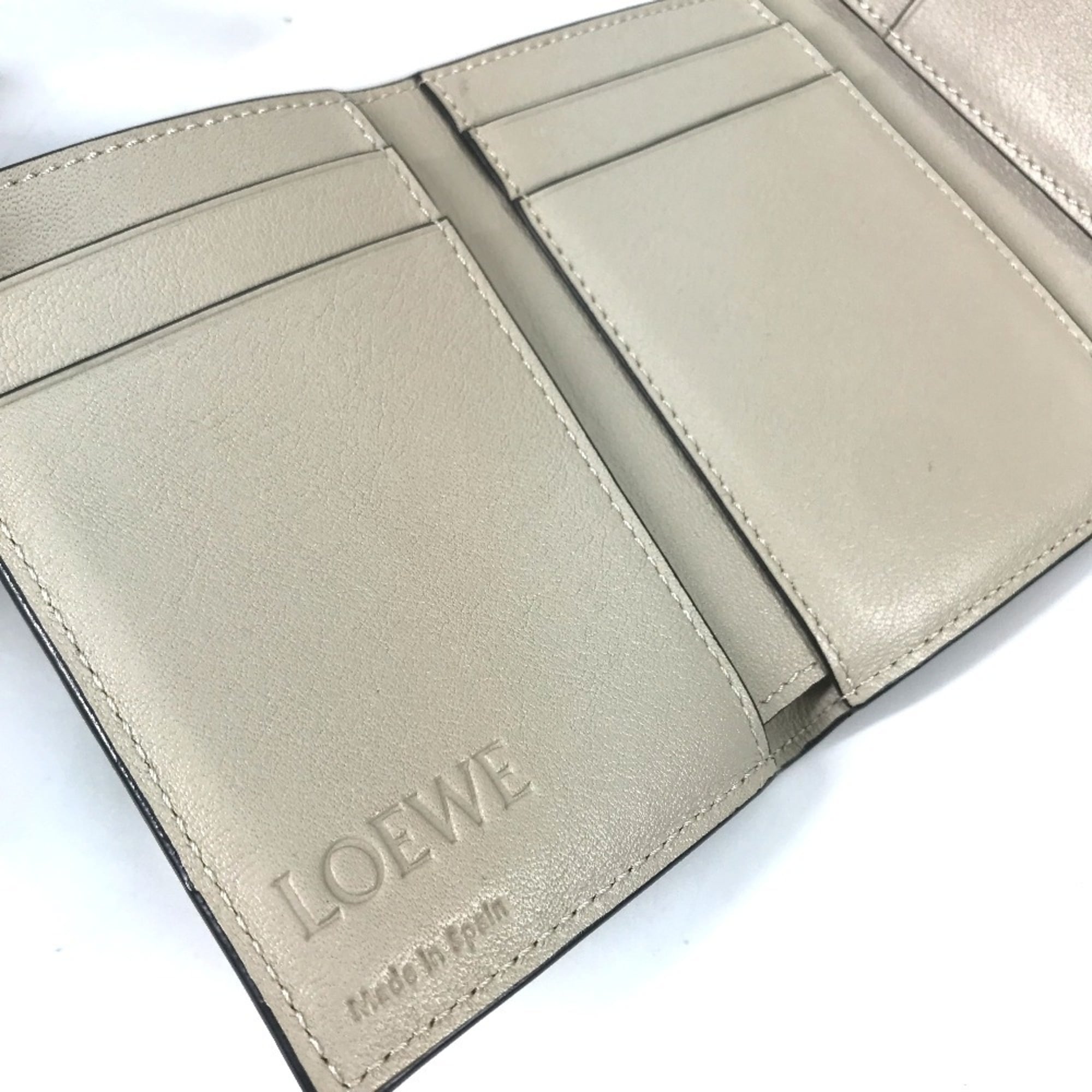 Loewe Brown Green Leather Wallet (Tri-Fold) (Pre-Owned)